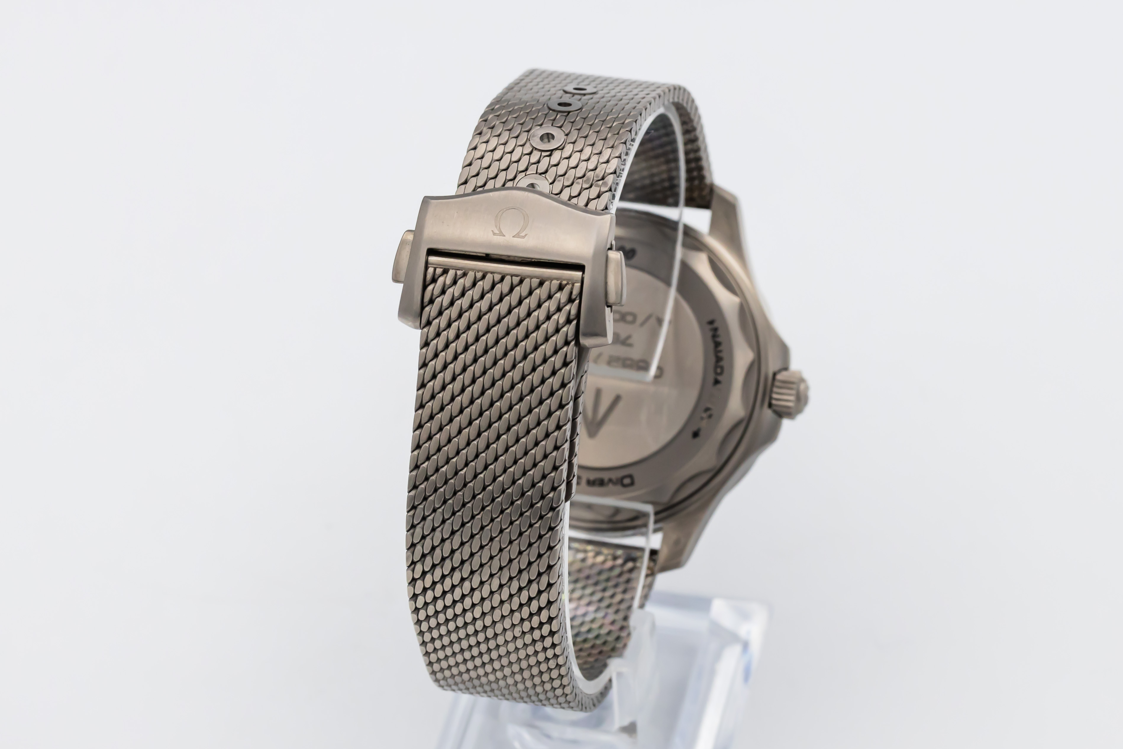 Omega Seamaster Diver 300m - James Bond Edition 210.90.42.20.01.001 Thumbnail 3