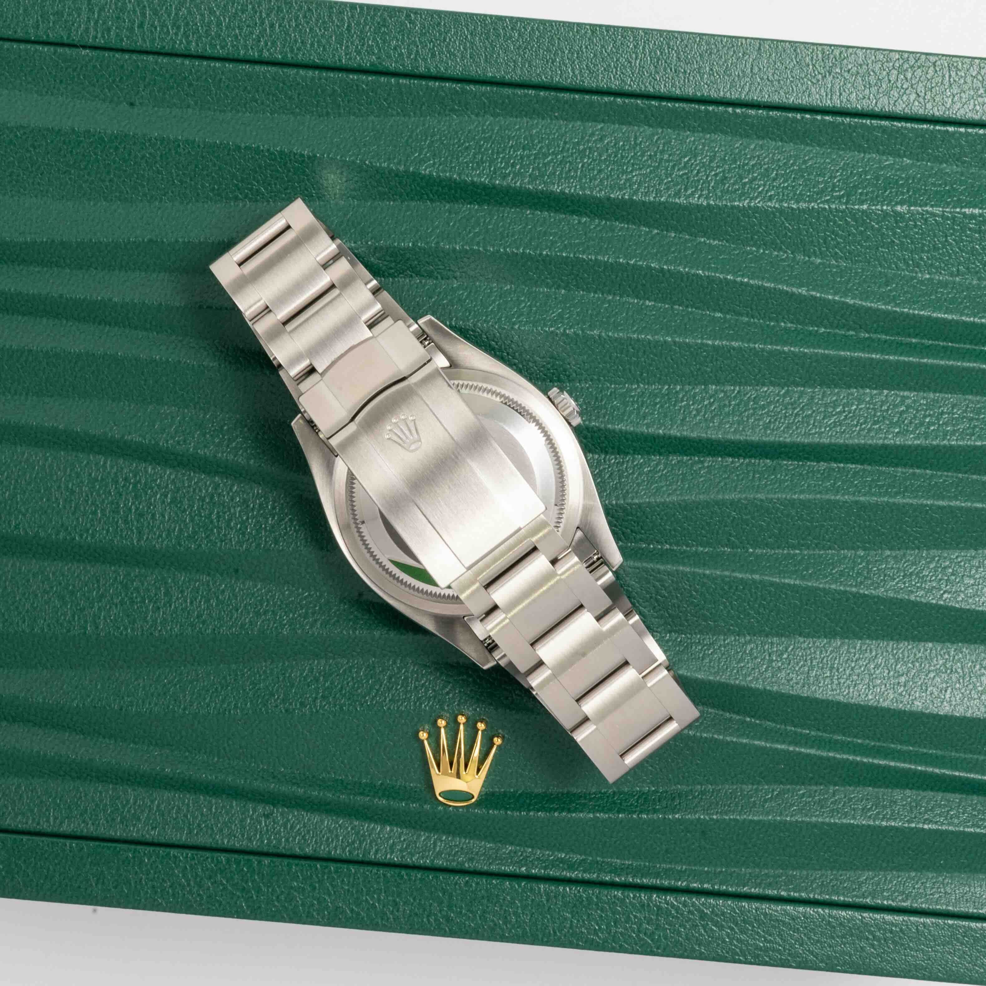 Rolex Oyster Perpetual 126000 Thumbnail 3