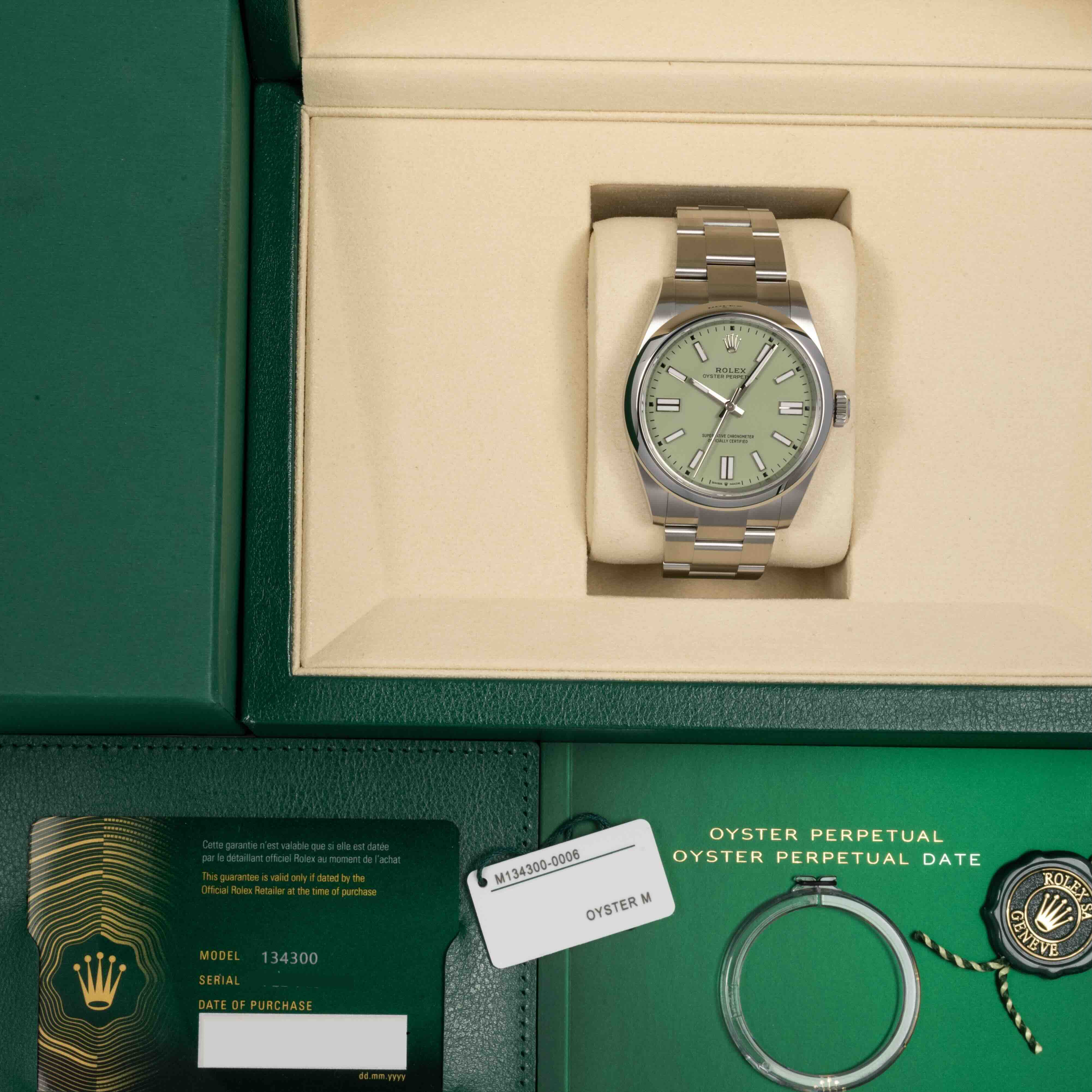 Rolex Oyster Perpetual 41 134300 Thumbnail 6