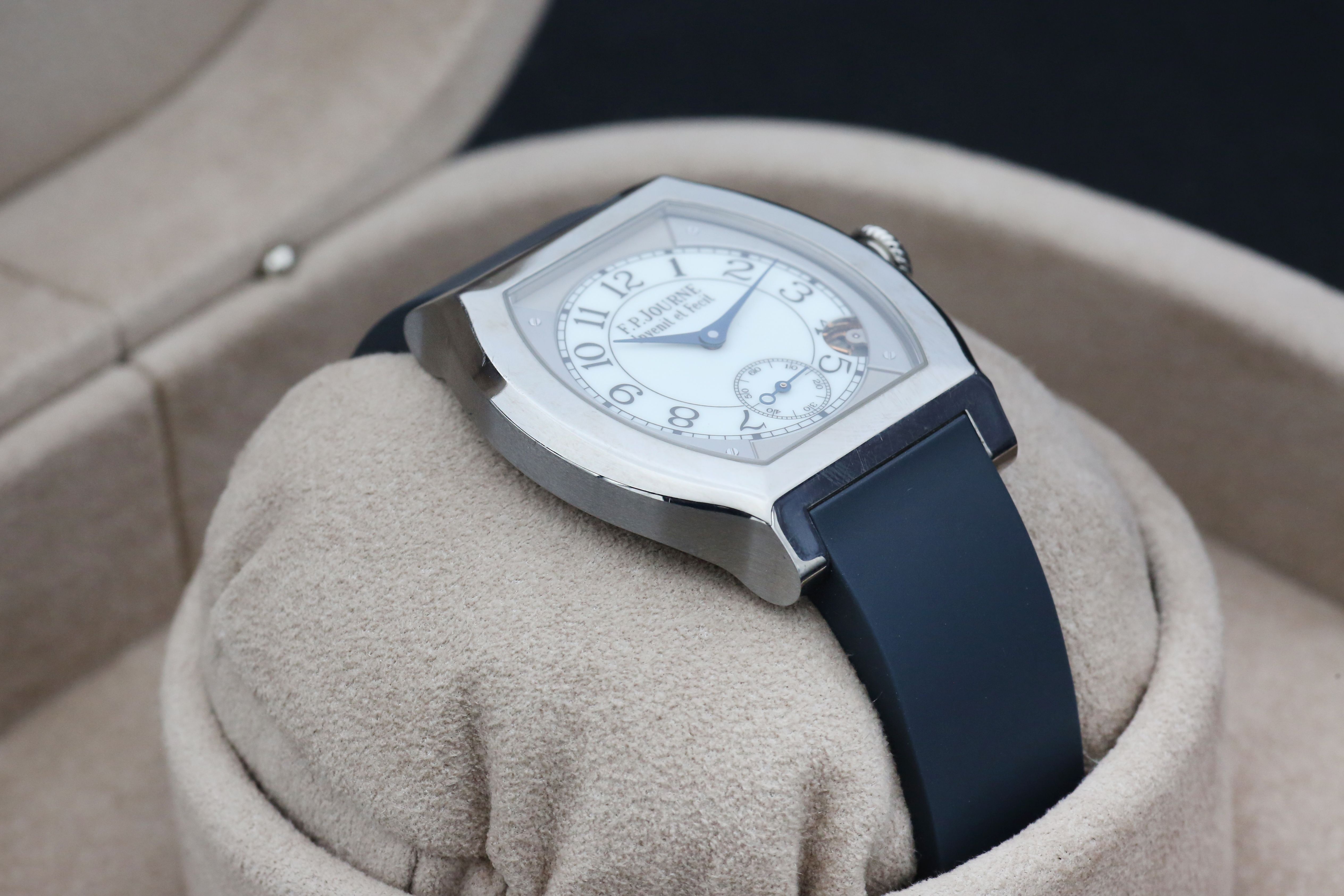 F.P. Journe Elegante EL TIT 40 Thumbnail 5