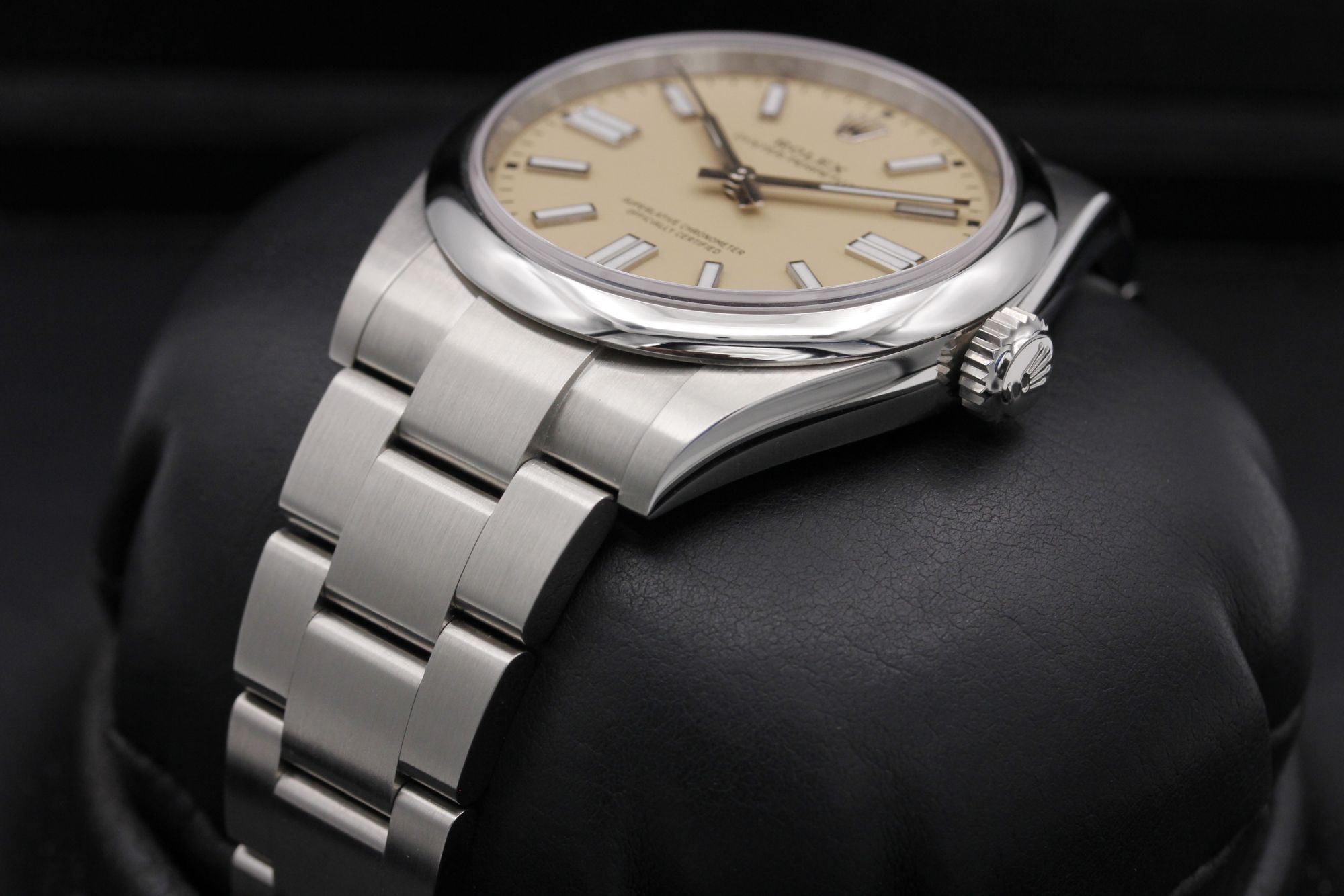 Rolex Oyster Perpetual 41 134300 Thumbnail 2