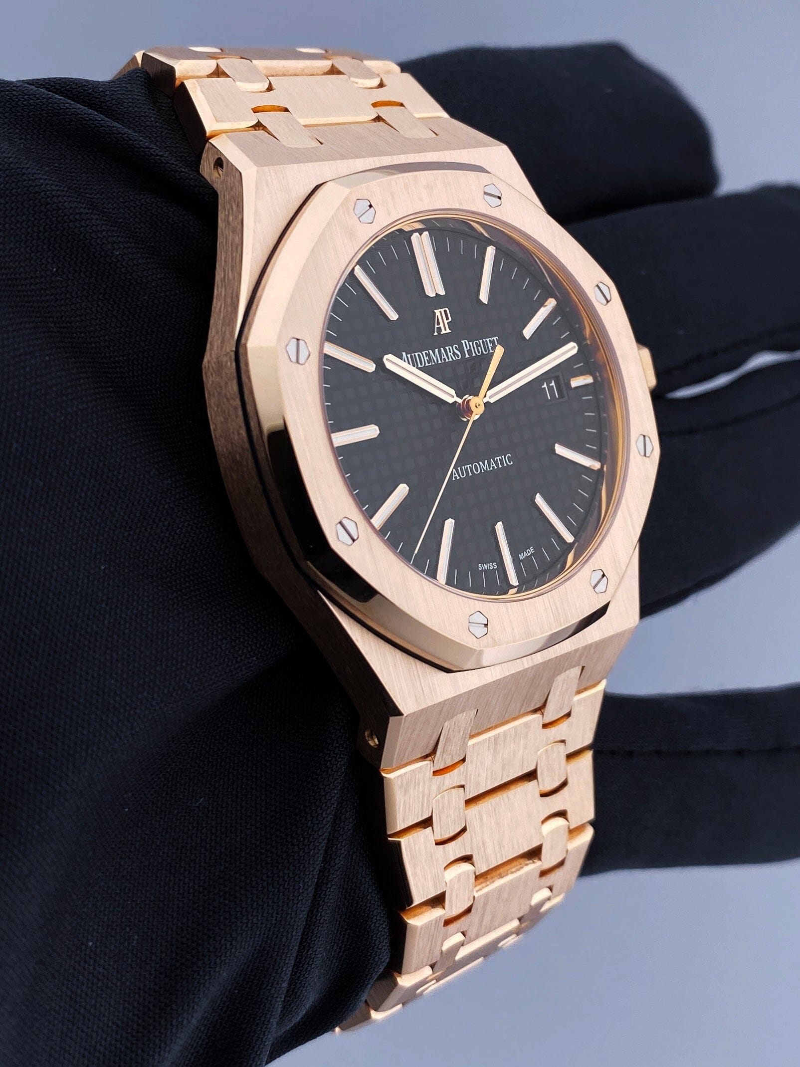 Audemars Piguet Royal Oak 15400OR.OO.1220OR.01 Thumbnail 3