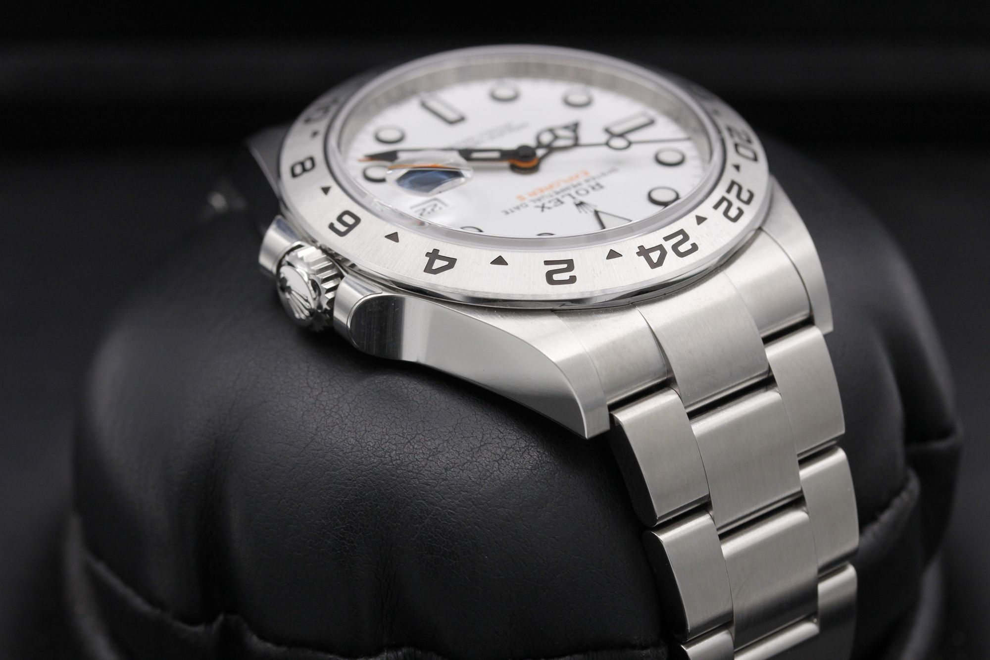 Rolex Explorer II 226570 Thumbnail 4