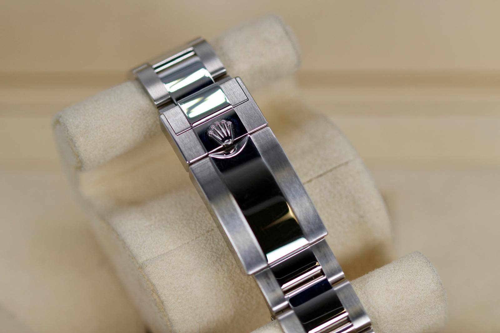 Rolex Yacht-Master 126622 Thumbnail 4