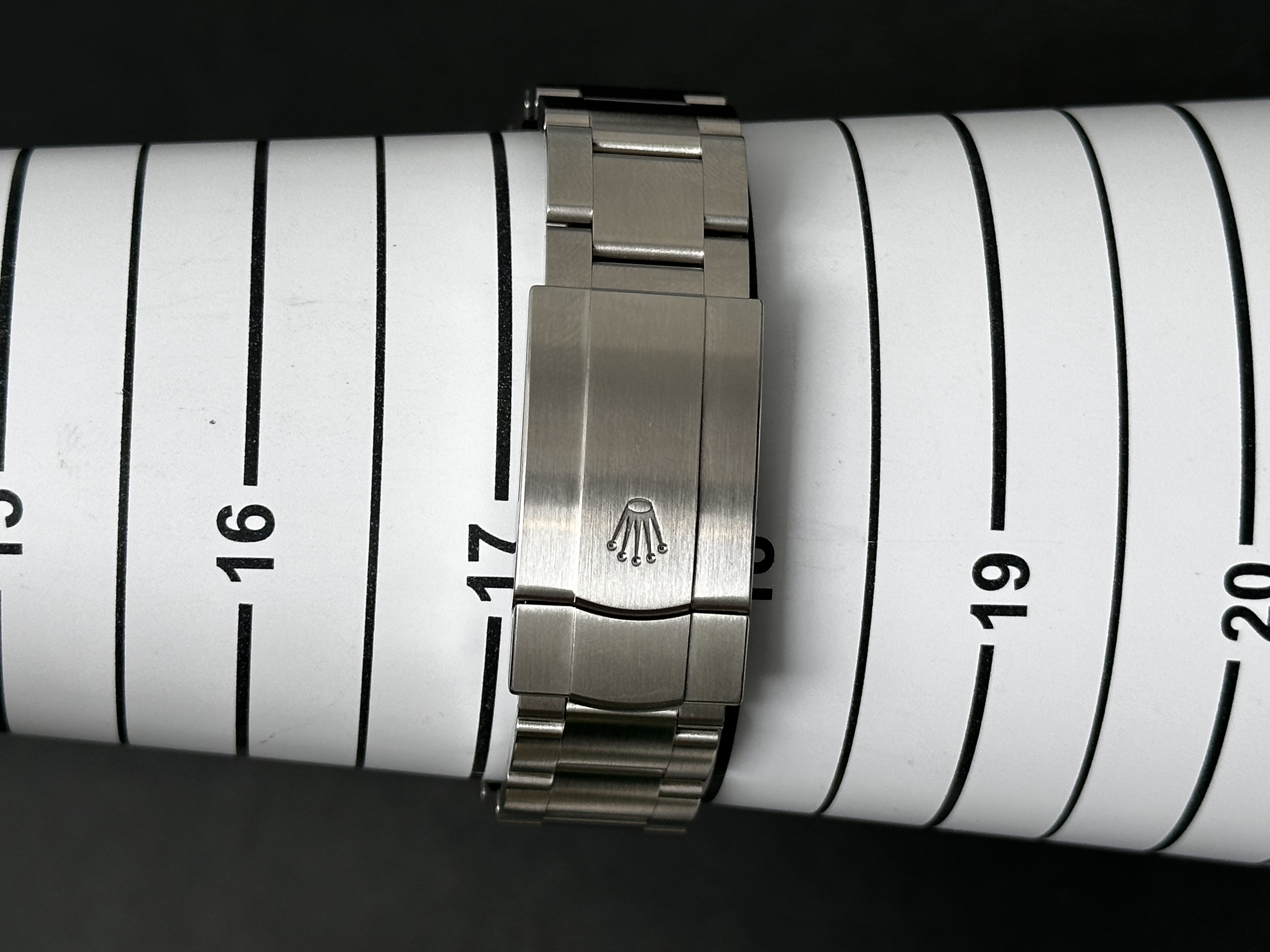 Rolex Oyster Perpetual 41 134300 Thumbnail 5