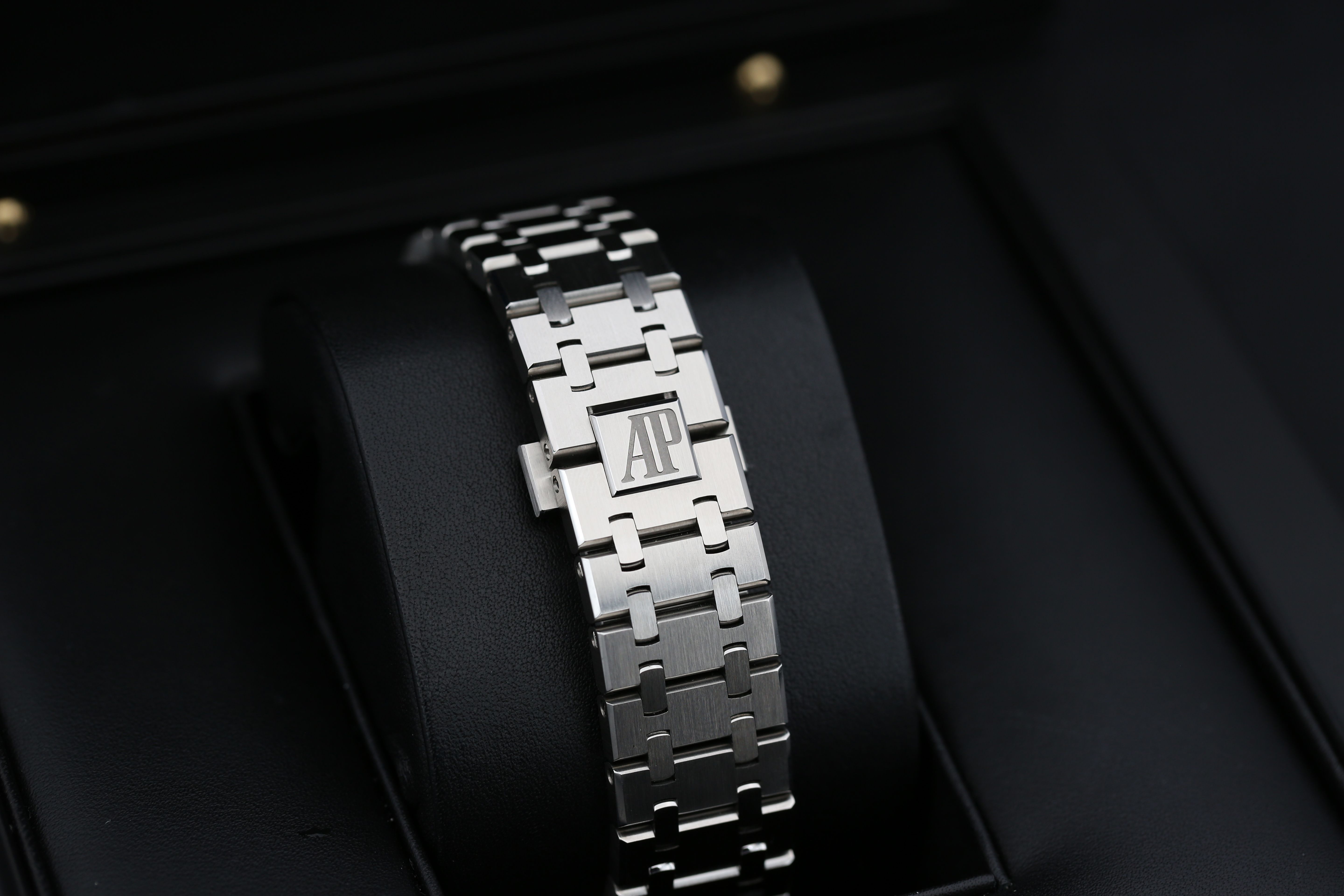 Audemars Piguet Royal Oak Perpetual Calendar 26574ST.OO.1220ST.02 Thumbnail 3