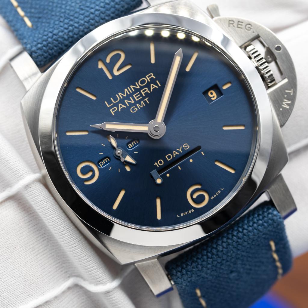 Panerai Luminor GMT PAM00986 Thumbnail 5