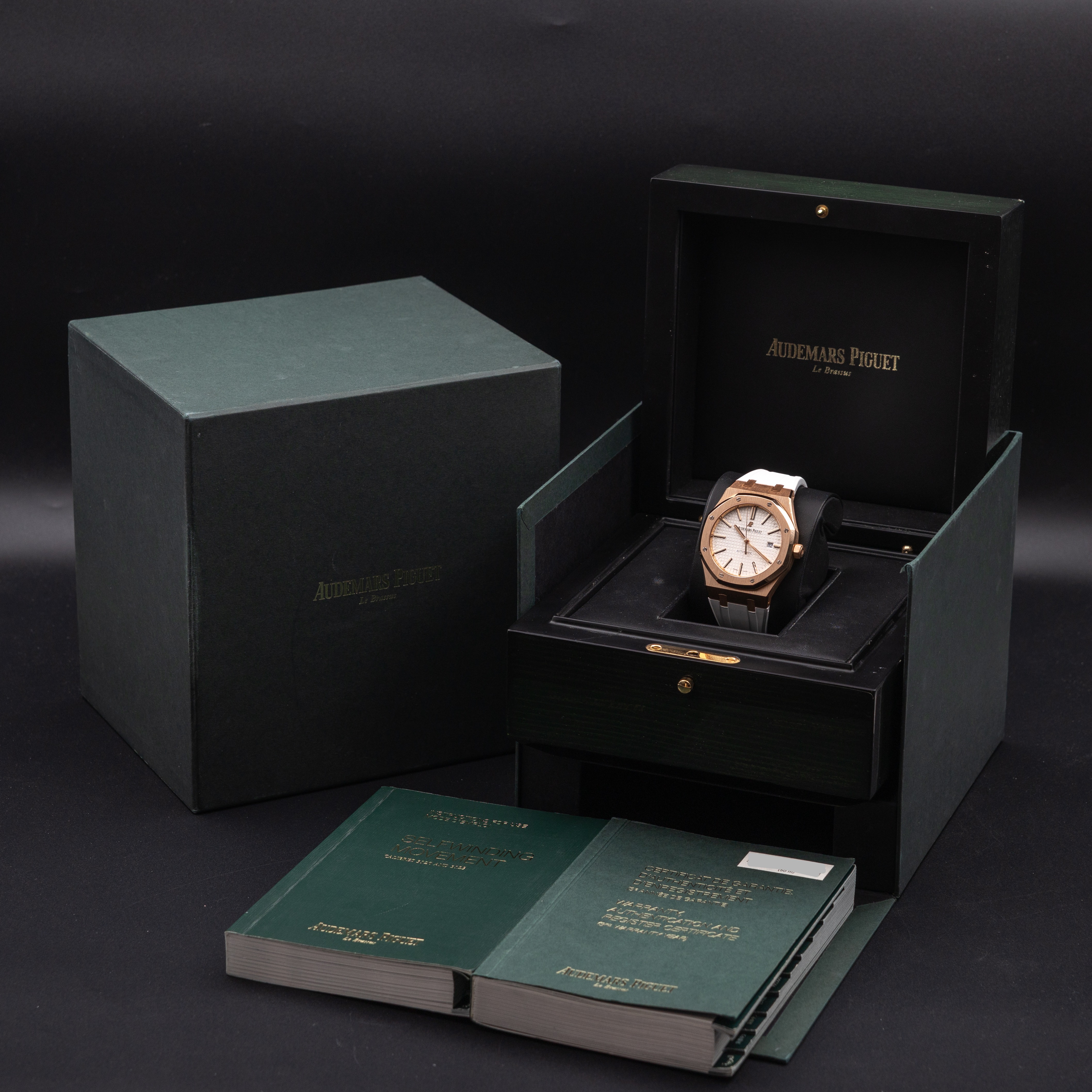 Audemars Piguet Royal Oak 15400OR.OO.D088CR.01 Thumbnail 5