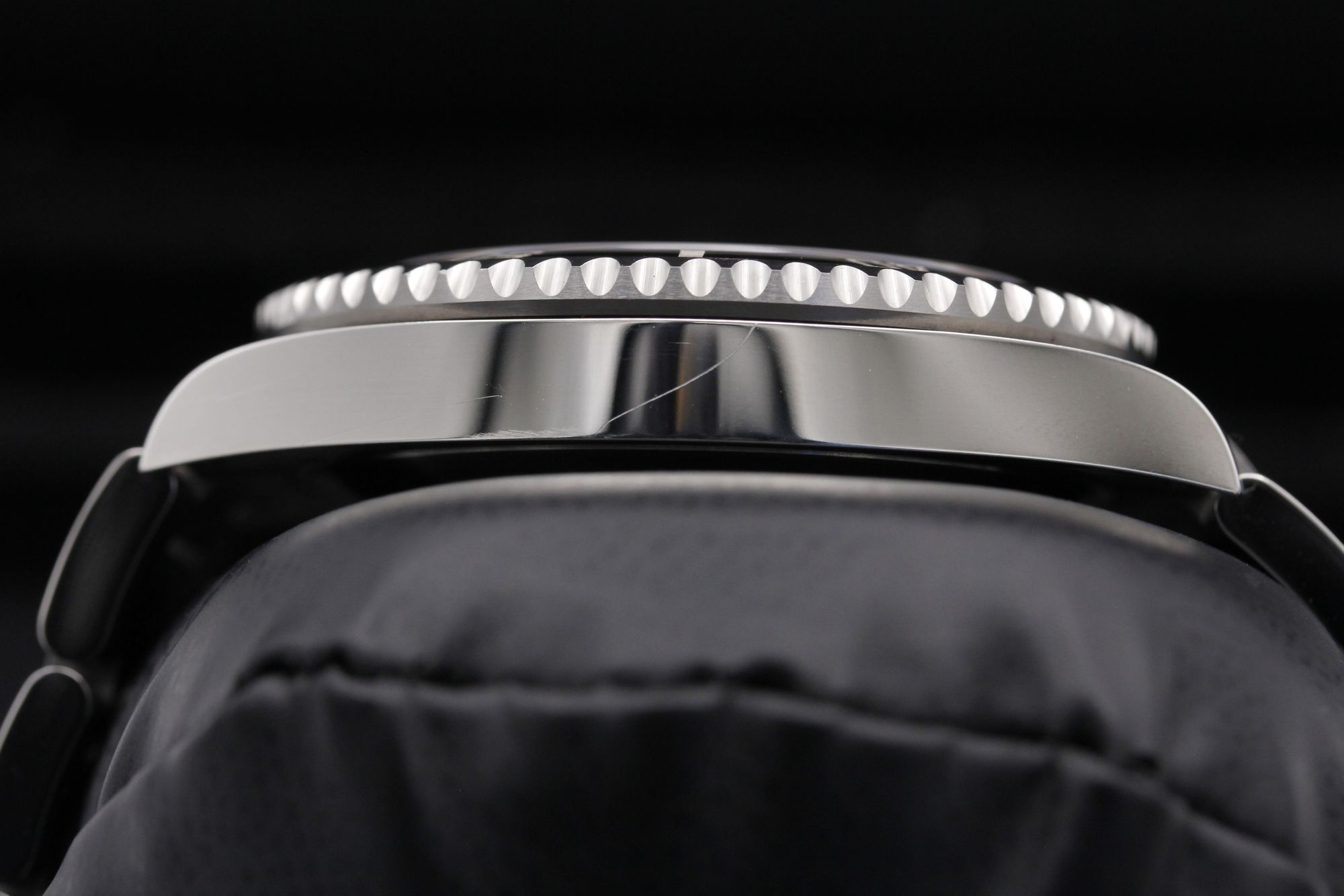 Rolex Submariner 126610 LN Thumbnail 3