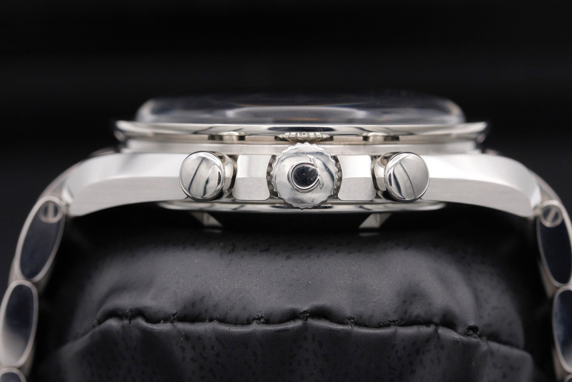 Omega Speedmaster Moonwatch 311.30.42.30.01.005 Thumbnail 3