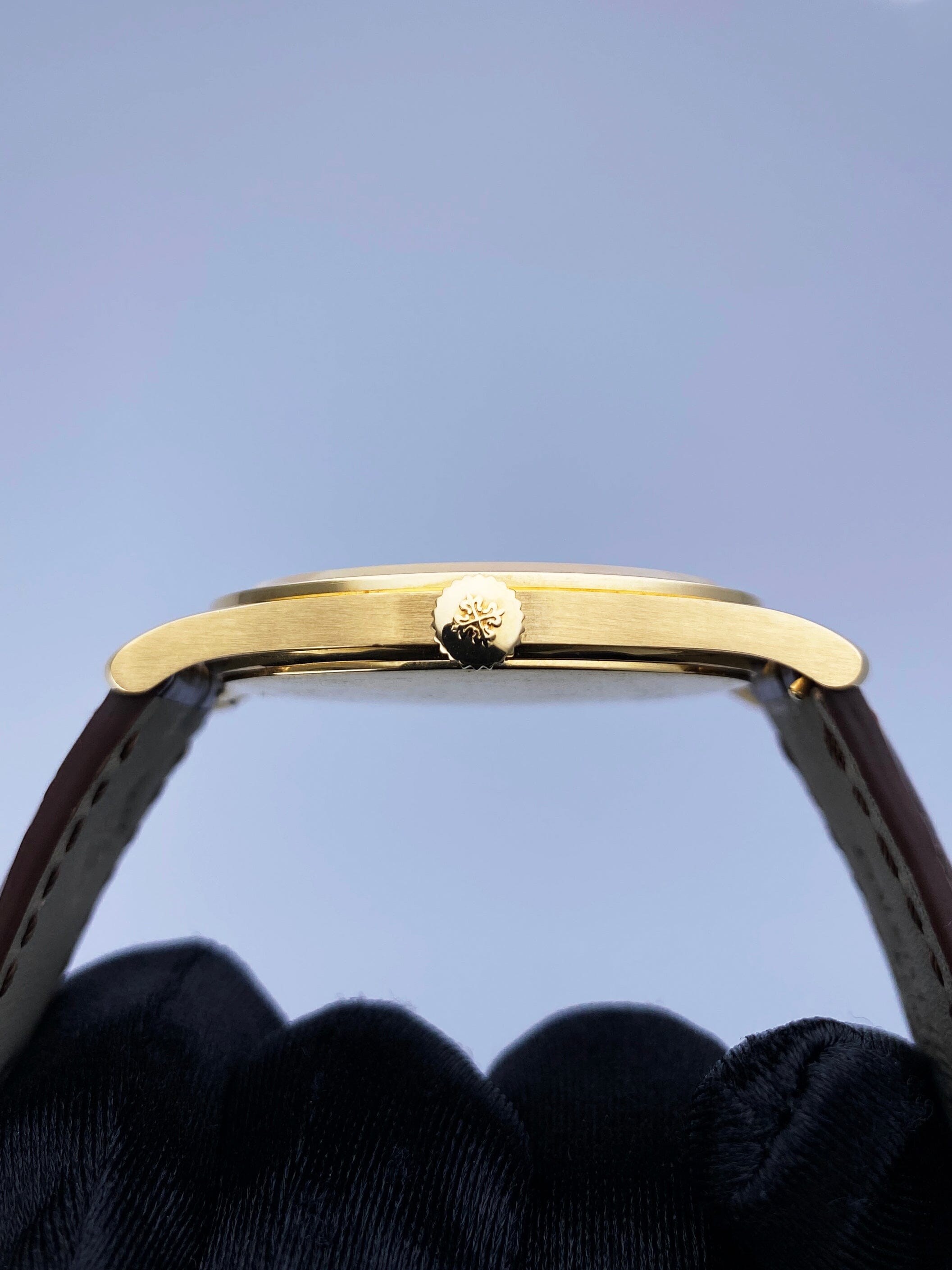 Patek Philippe Calatrava 5196J-001 Thumbnail 4