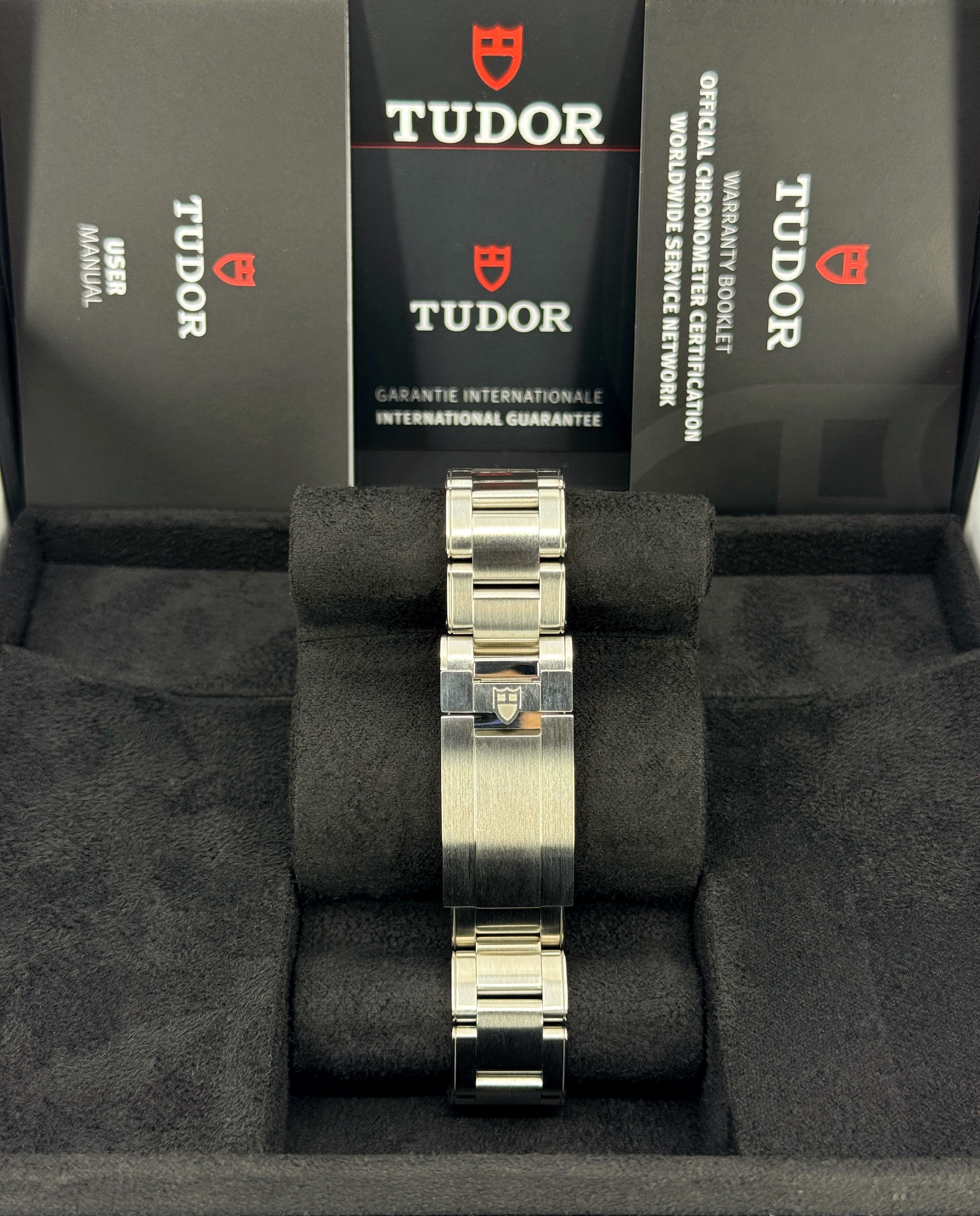 Tudor Black Bay 54 M79000N-0001 Thumbnail 3