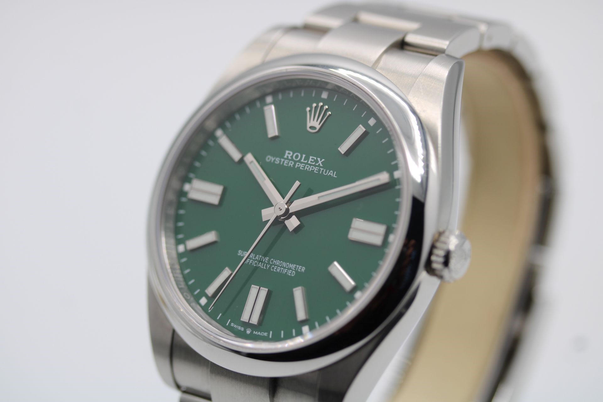 Rolex Oyster Perpetual 124300 Thumbnail 2