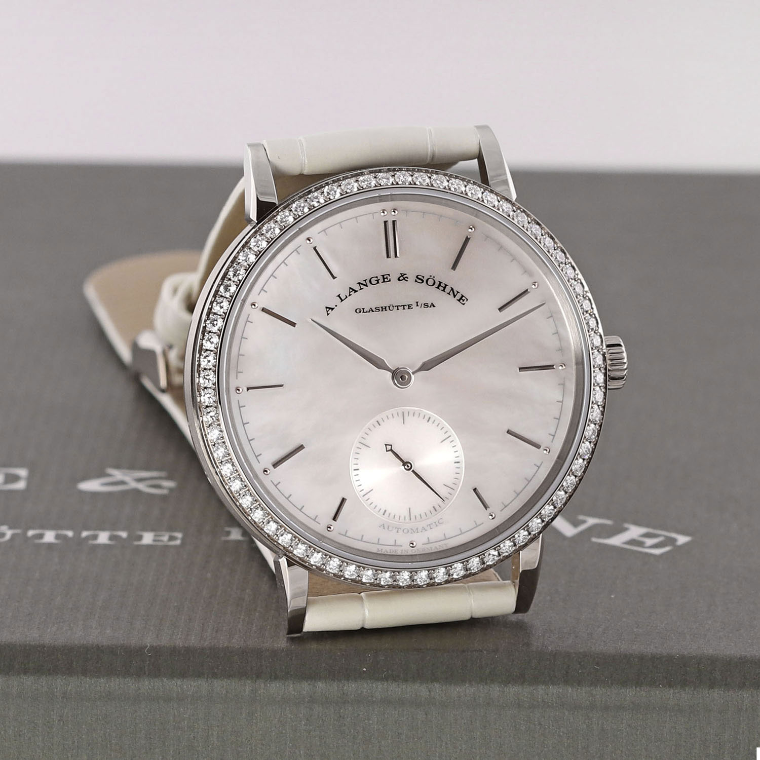 A. Lange and Sohne Saxonia 840.029 Thumbnail 6