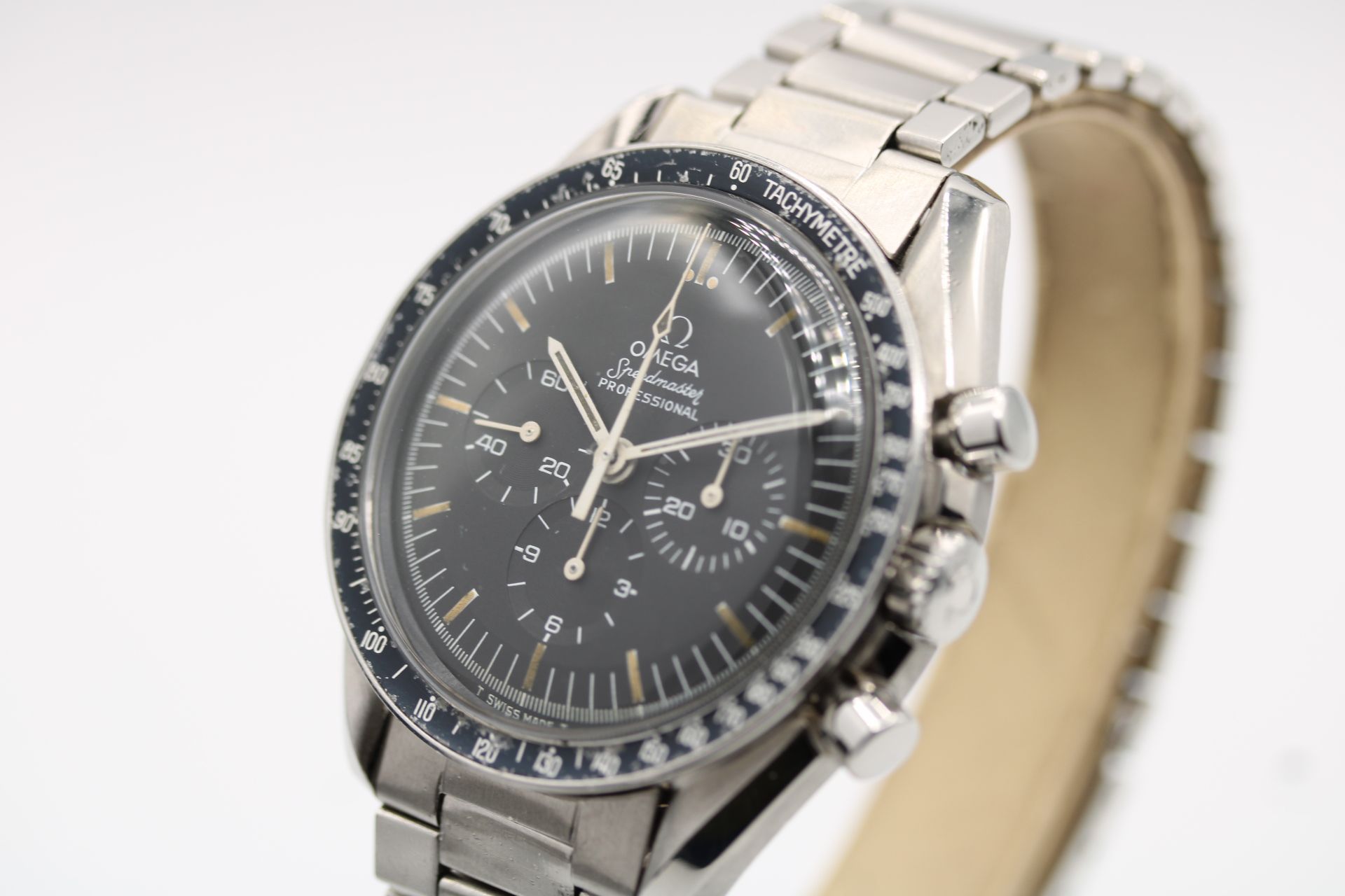 Omega Speedmaster Moonwatch ST145.00.22 Thumbnail 2