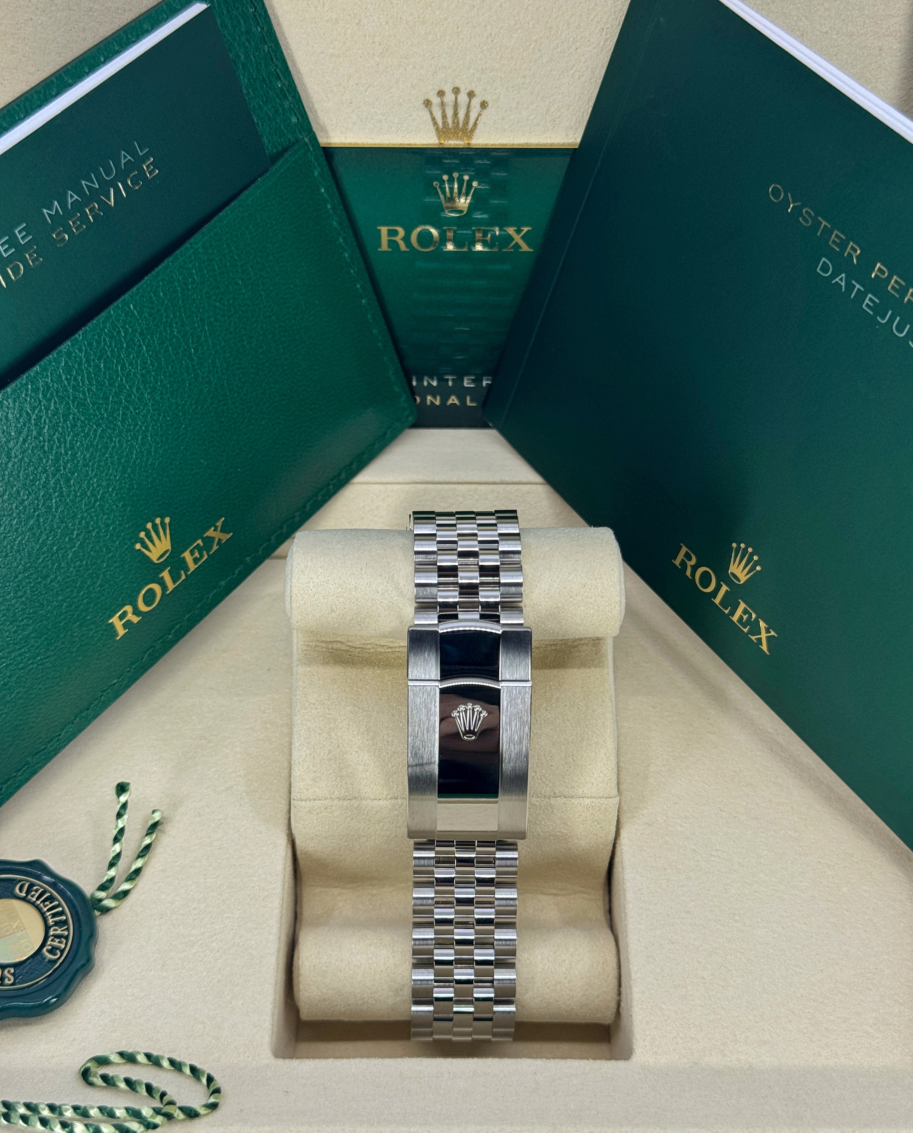 Rolex Datejust 41 126300 Thumbnail 3