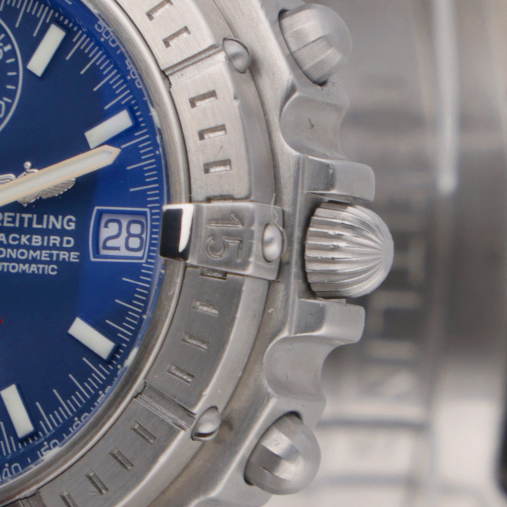 Breitling Blackbird A13353 Thumbnail 3