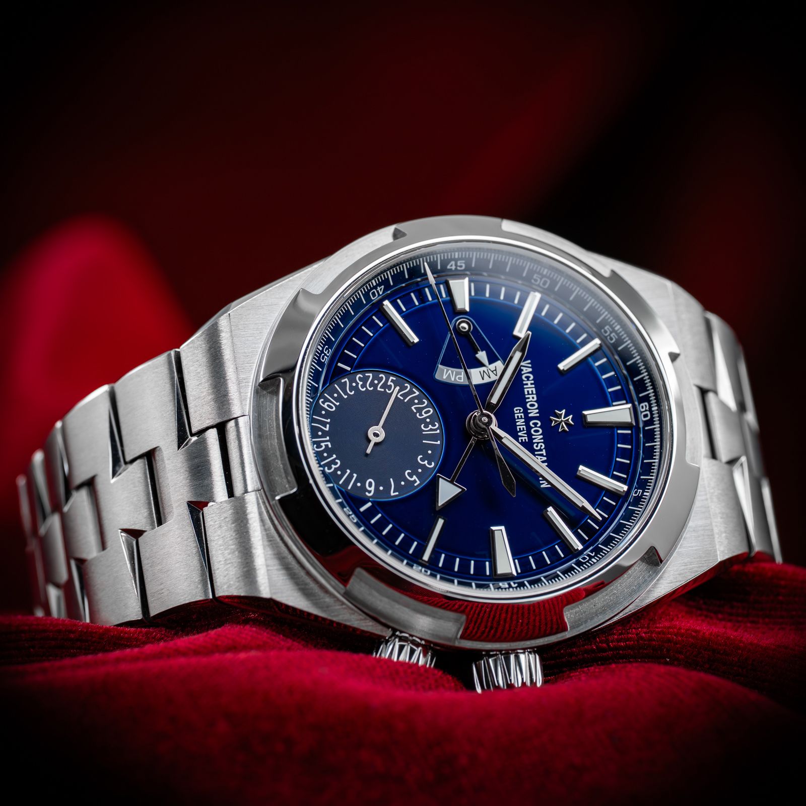 Vacheron Constantin Overseas 7900V/110A-B334 Thumbnail 3