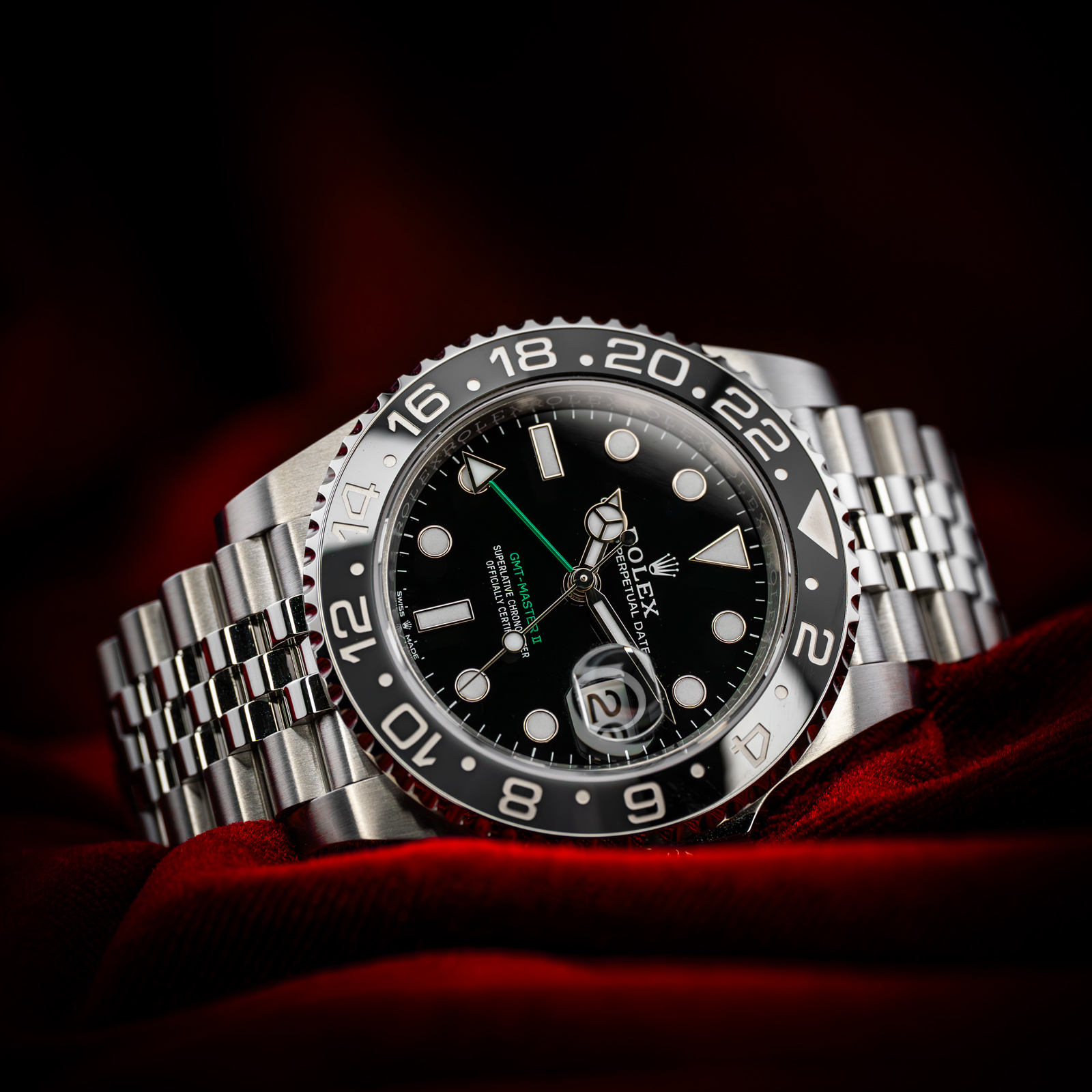Rolex GMT Master II 126710 GRNR Thumbnail 4