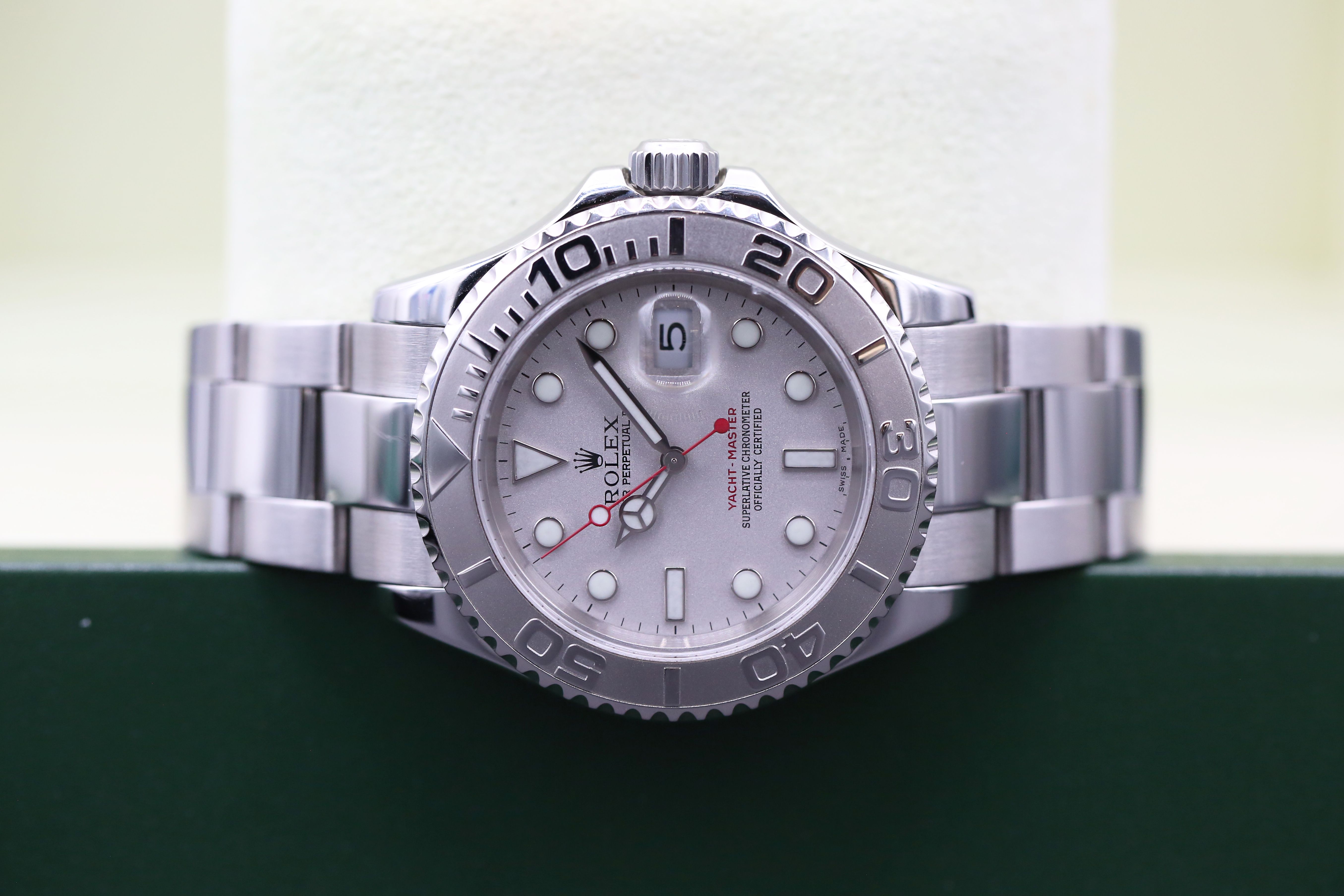 Rolex Yacht-Master 16622 Thumbnail 5