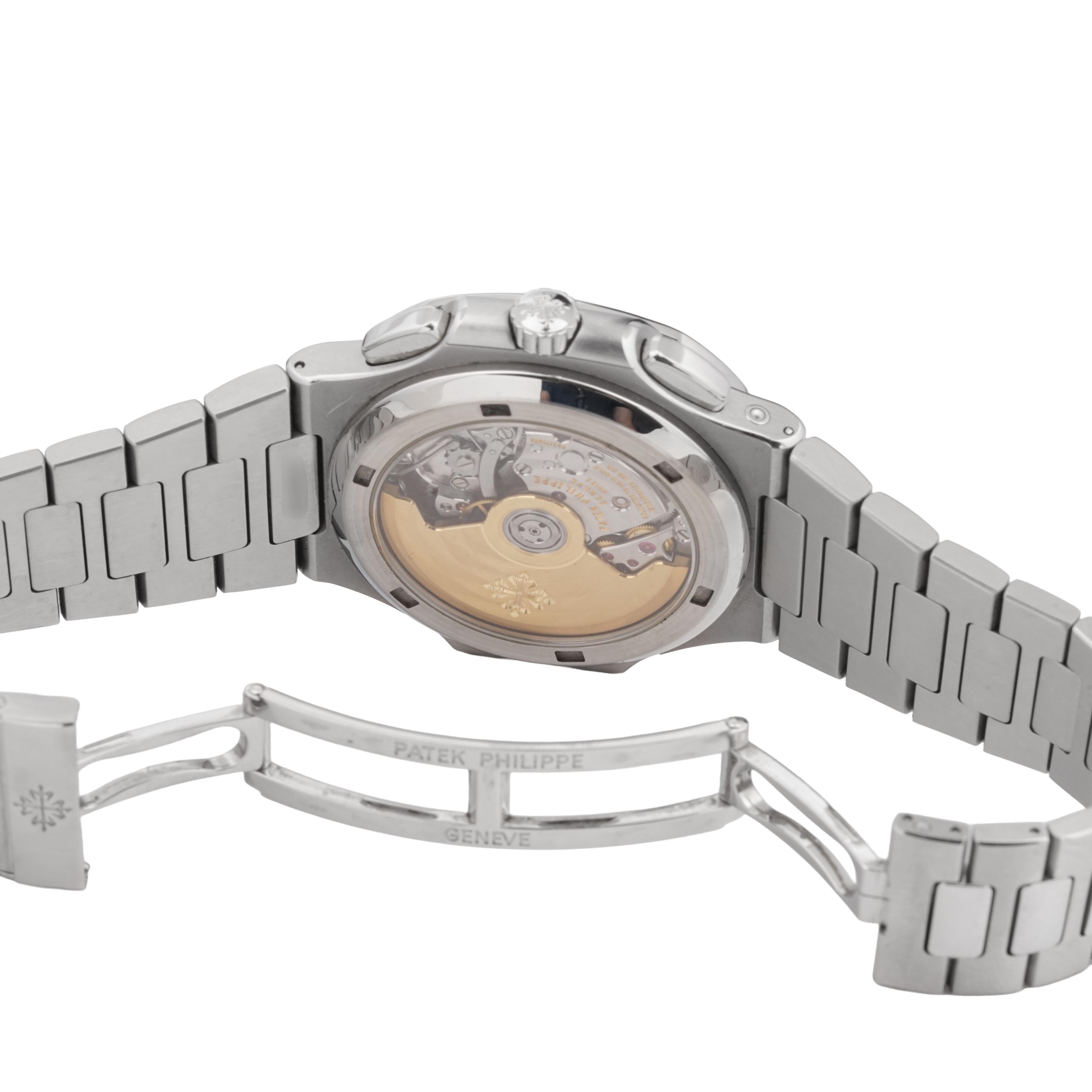 Patek Philippe Nautilus 5990/1A-001 Thumbnail 4
