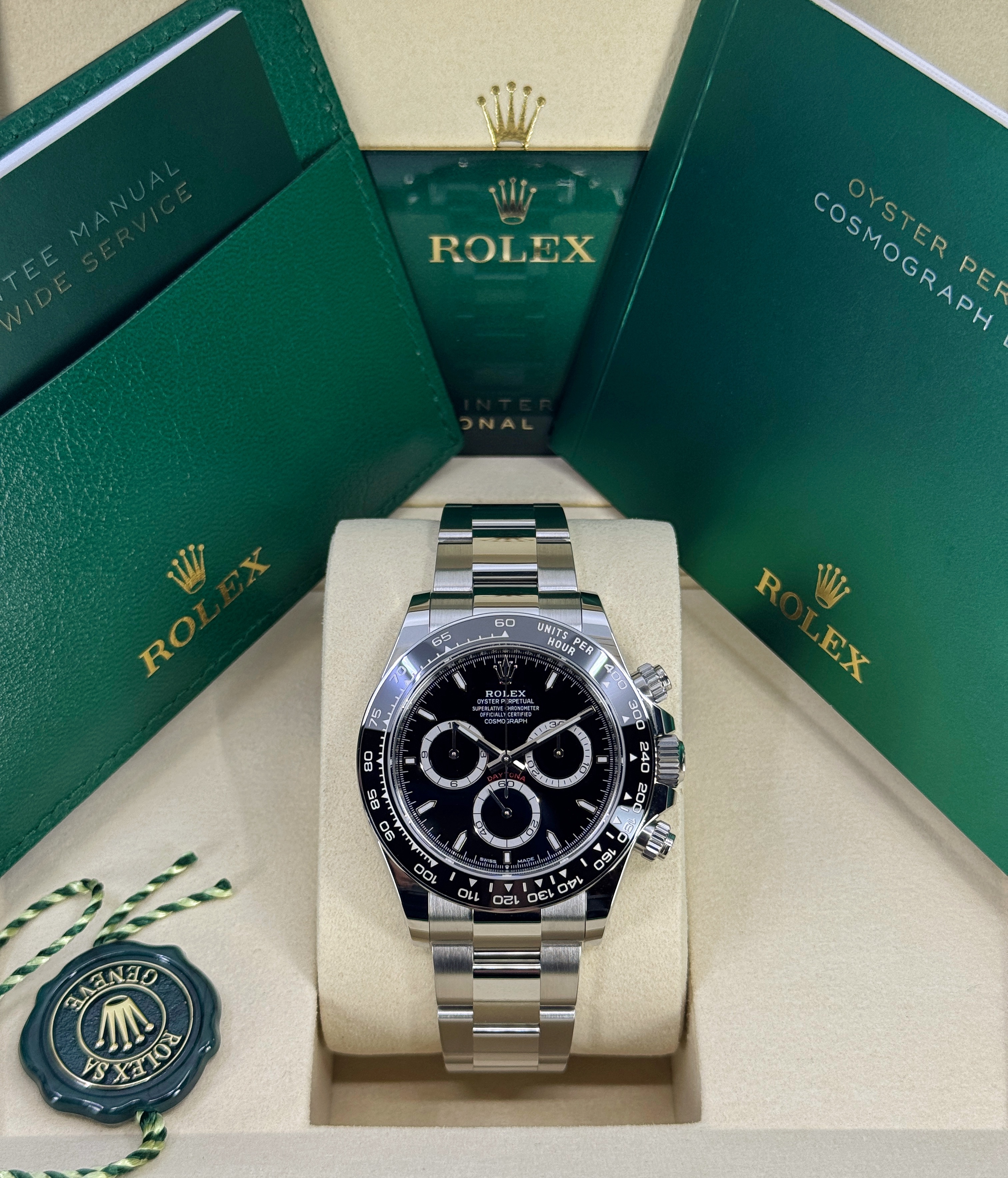 Rolex Daytona 126500 LN Thumbnail 7
