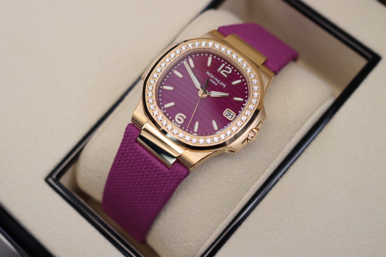 Patek Philippe Nautilus 7010R-013 Thumbnail 6