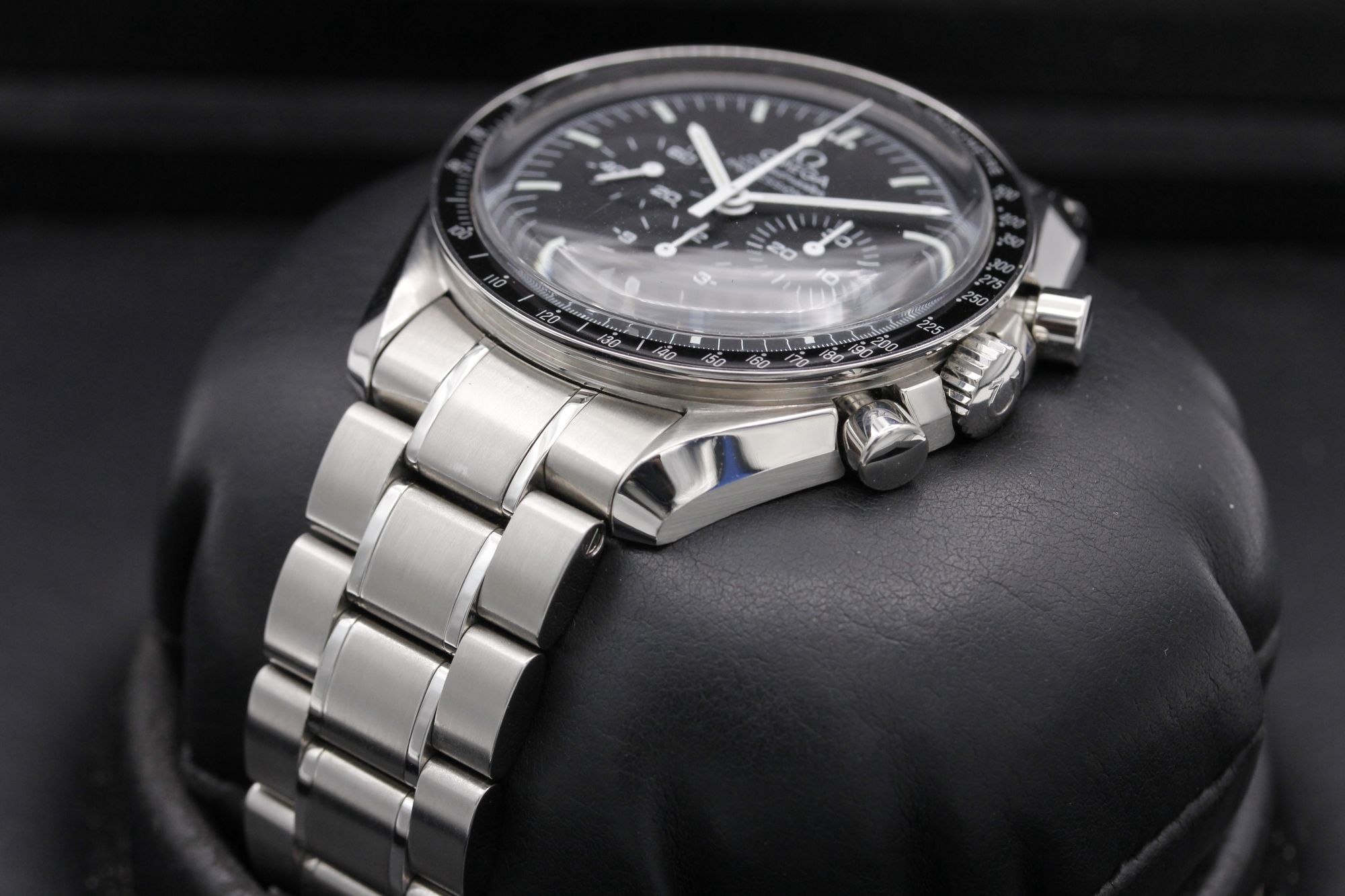 Omega Speedmaster Moonwatch 311.33.42.30.01.001 Thumbnail 2