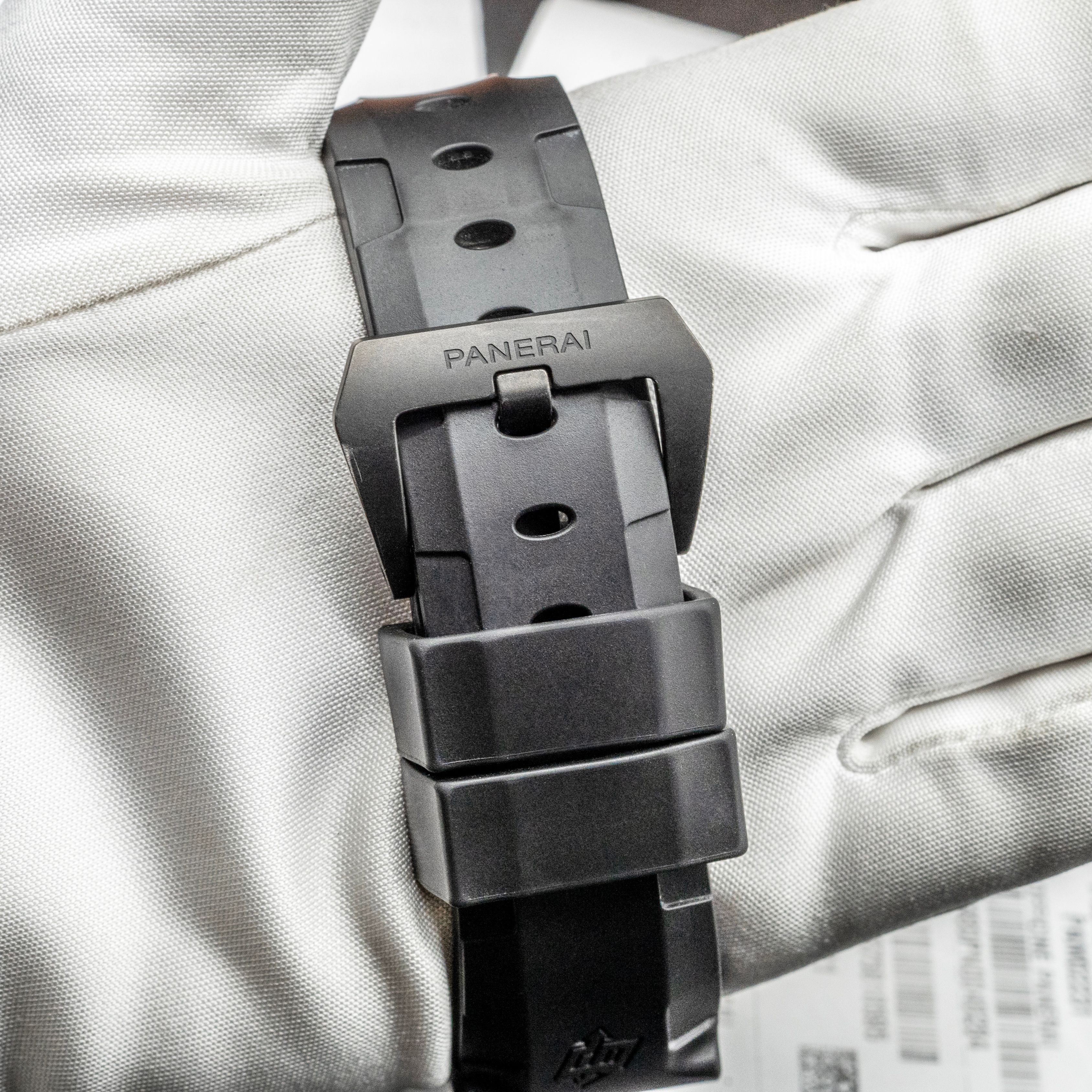 Panerai Submersible PAM02231 Thumbnail 3