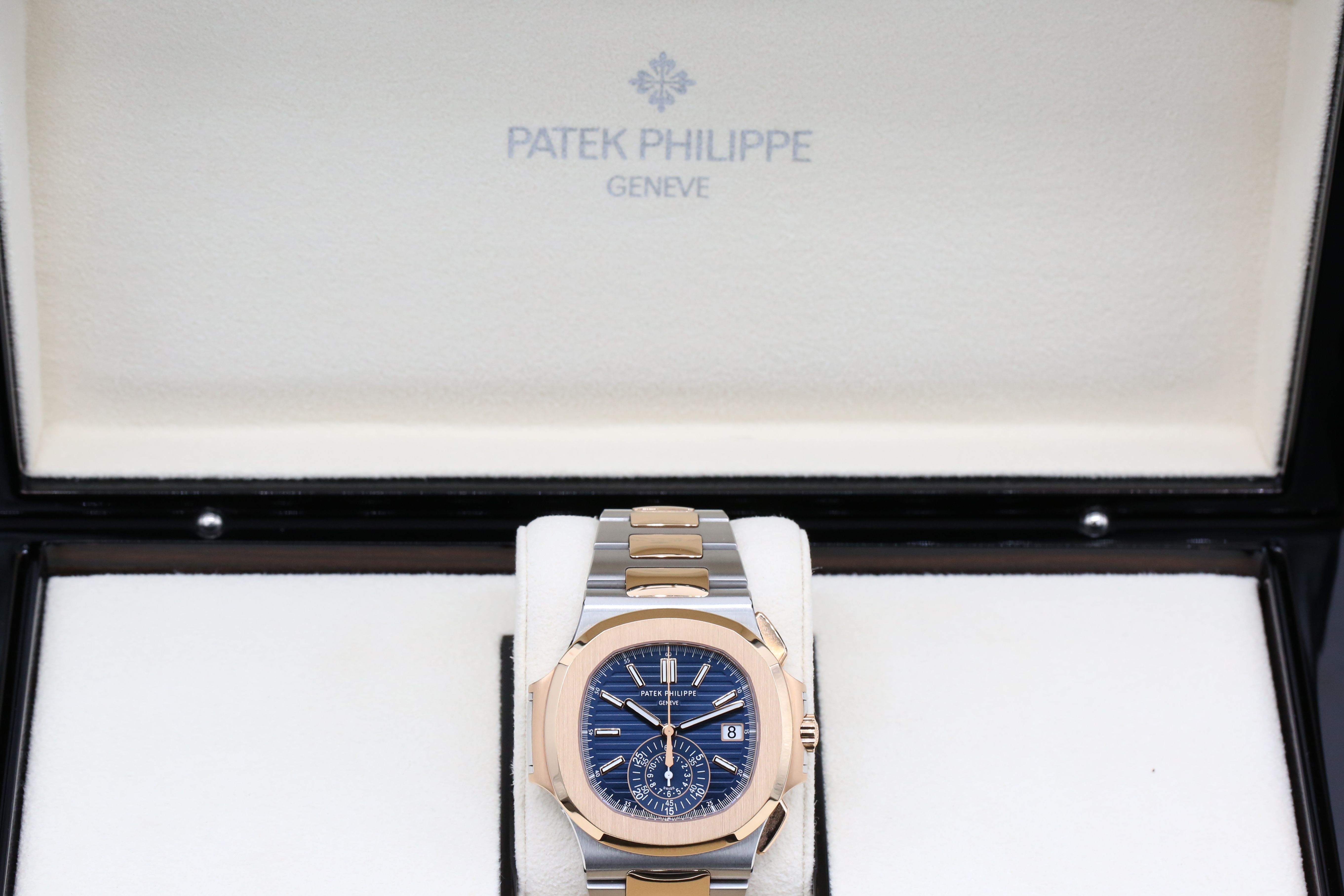 Patek Philippe Nautilus 5980/1AR-001 Thumbnail 4