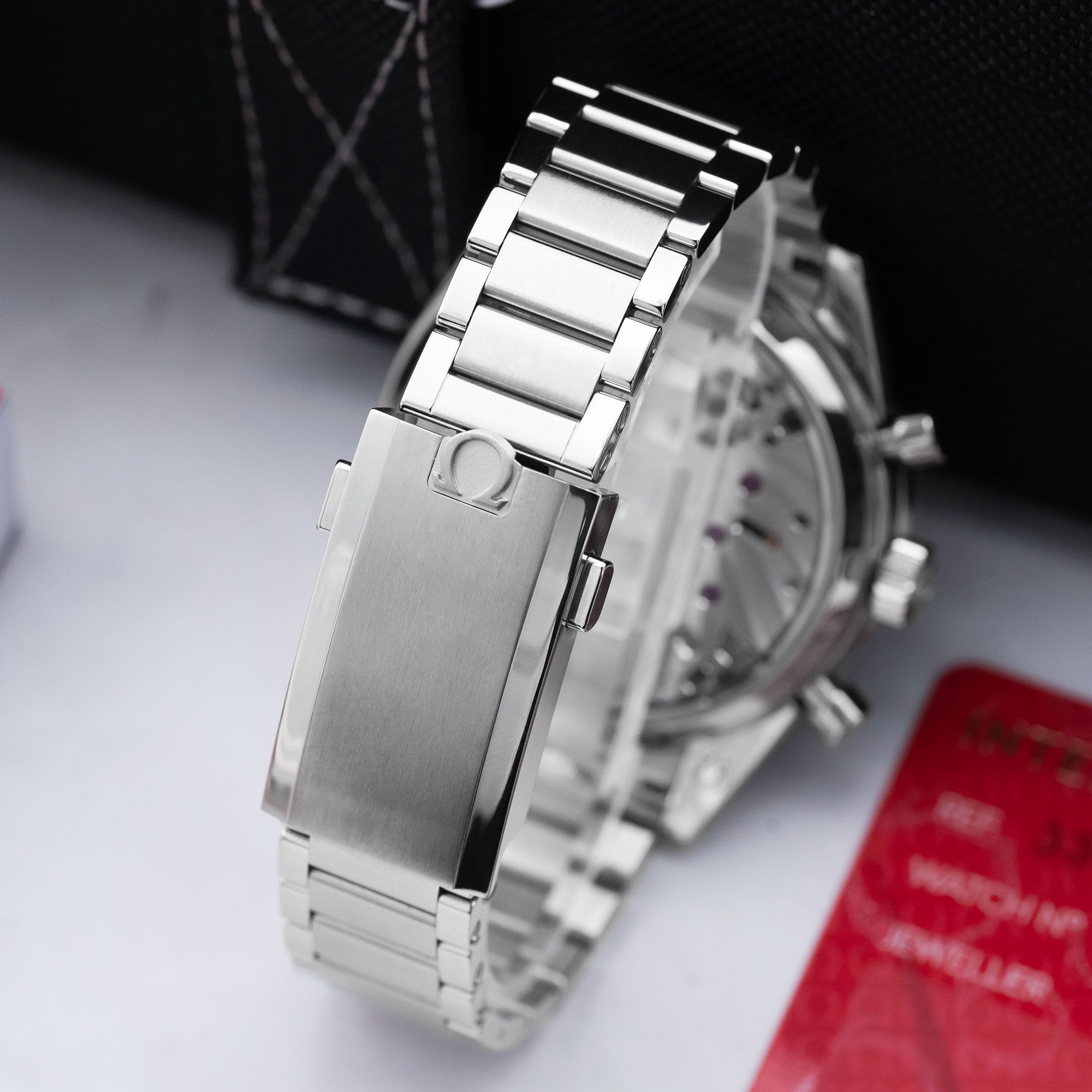 Omega Speedmaster 57 332.10.41.51.01.001 Thumbnail 3