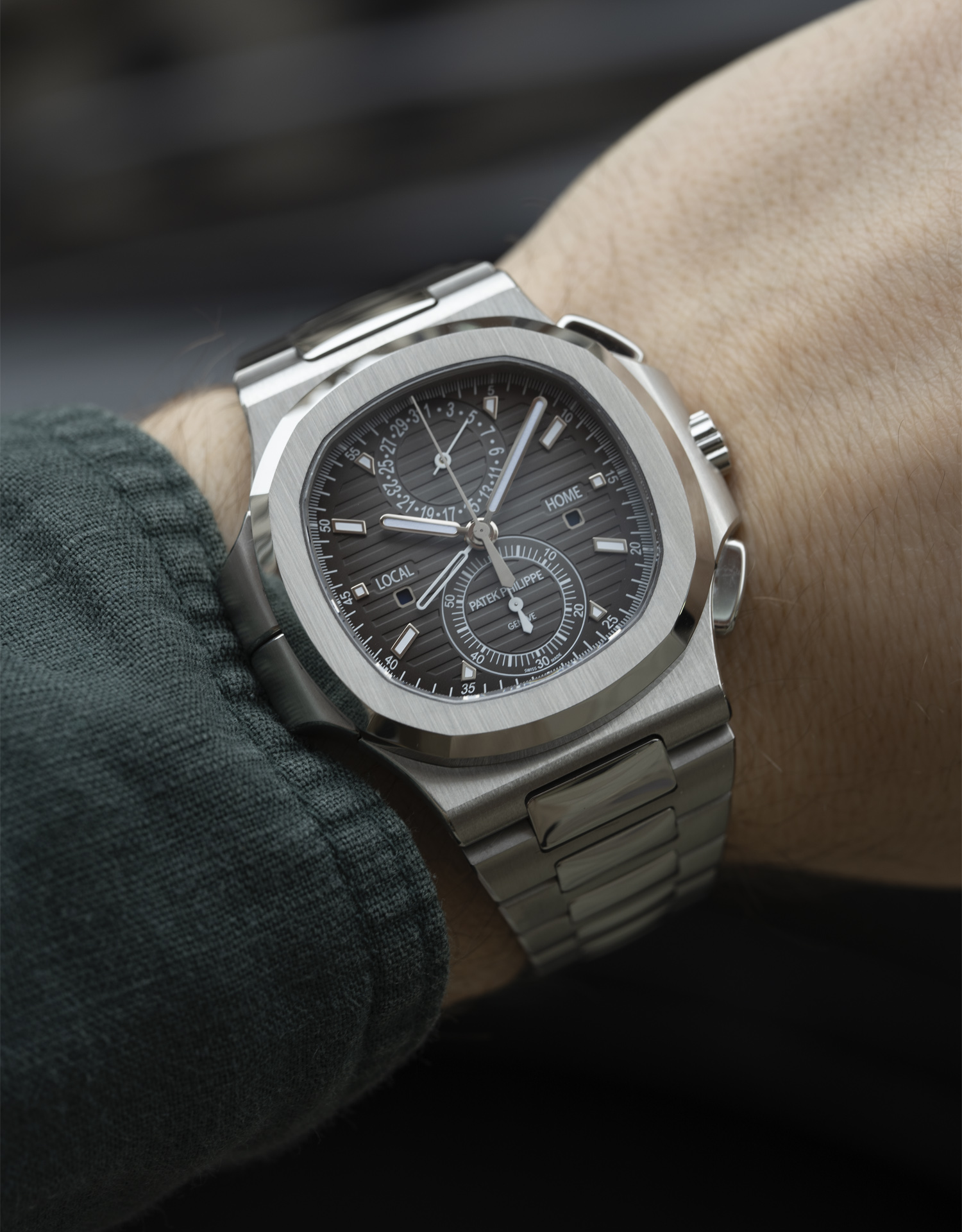 Patek Philippe Nautilus 5990/1A-001 Thumbnail 7