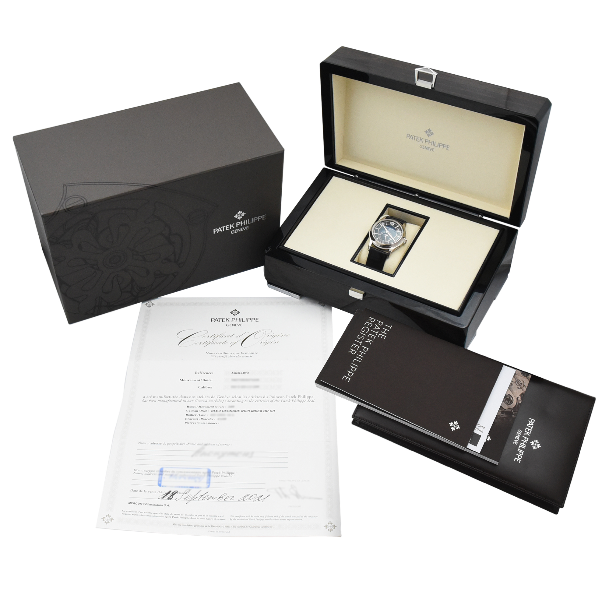 Patek Philippe Complications 5205G-013 Thumbnail 6