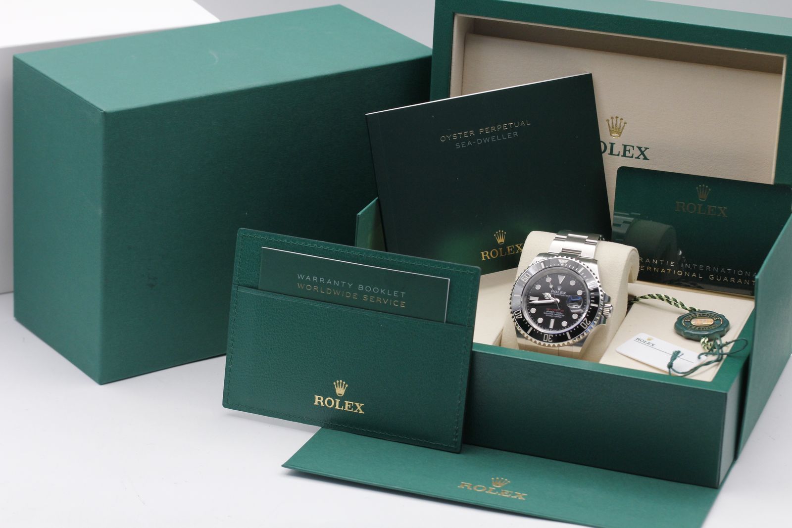 Rolex Sea-Dweller 126600 Thumbnail 5