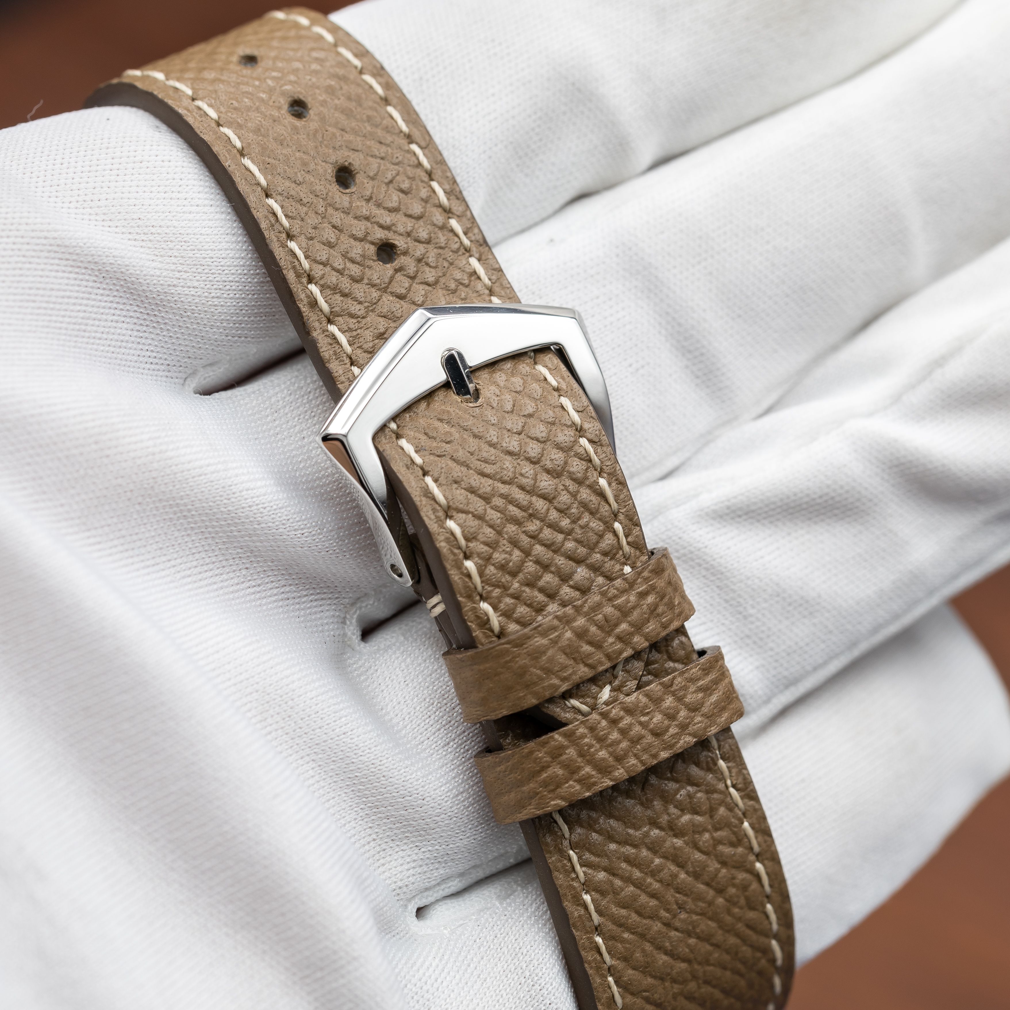 Patek Philippe Complications 5212A-001 Thumbnail 3