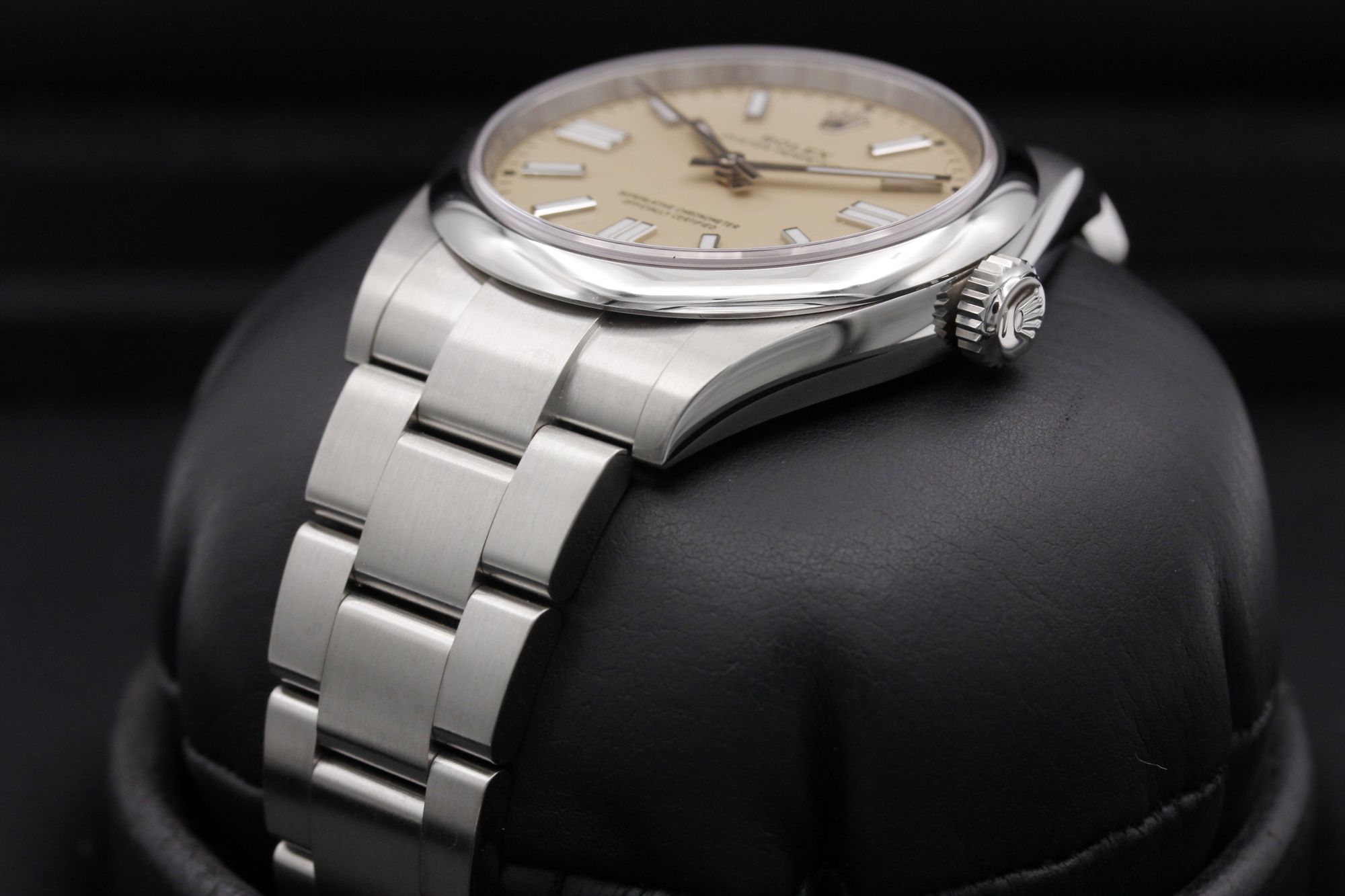 Rolex Oyster Perpetual 41 134300 Thumbnail 2