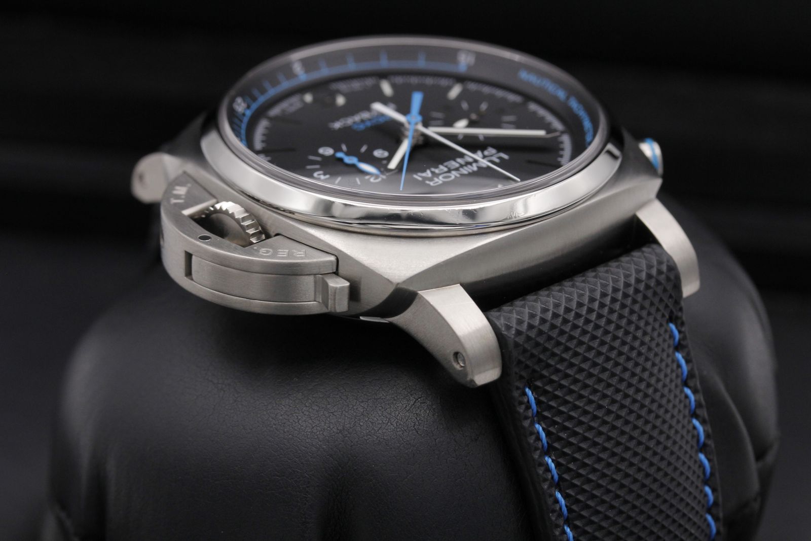 Panerai Luminor Chrono PAM00764 Thumbnail 4