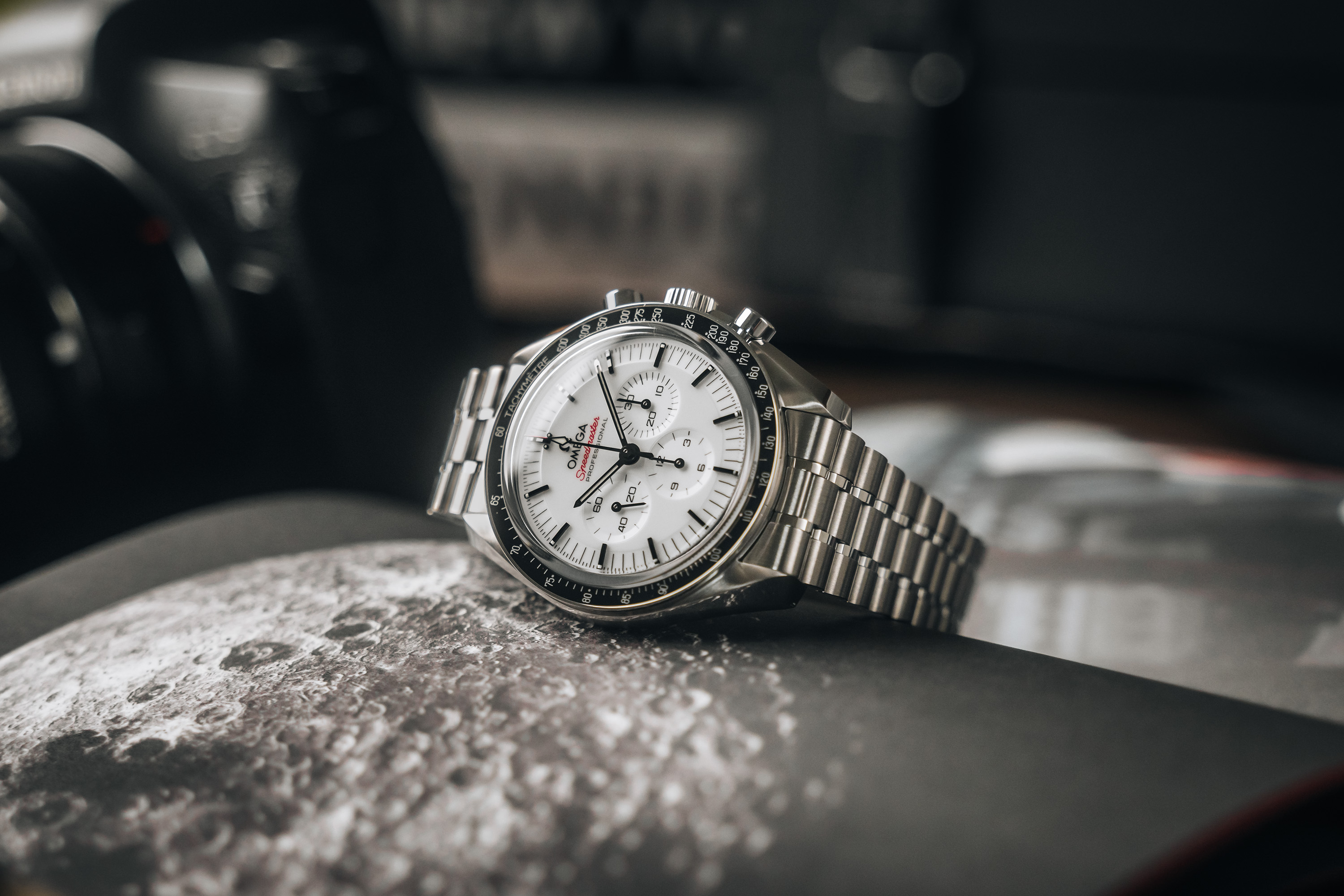 Omega Speedmaster Moonwatch Professional 310.30.42.50.04.001 Thumbnail 6
