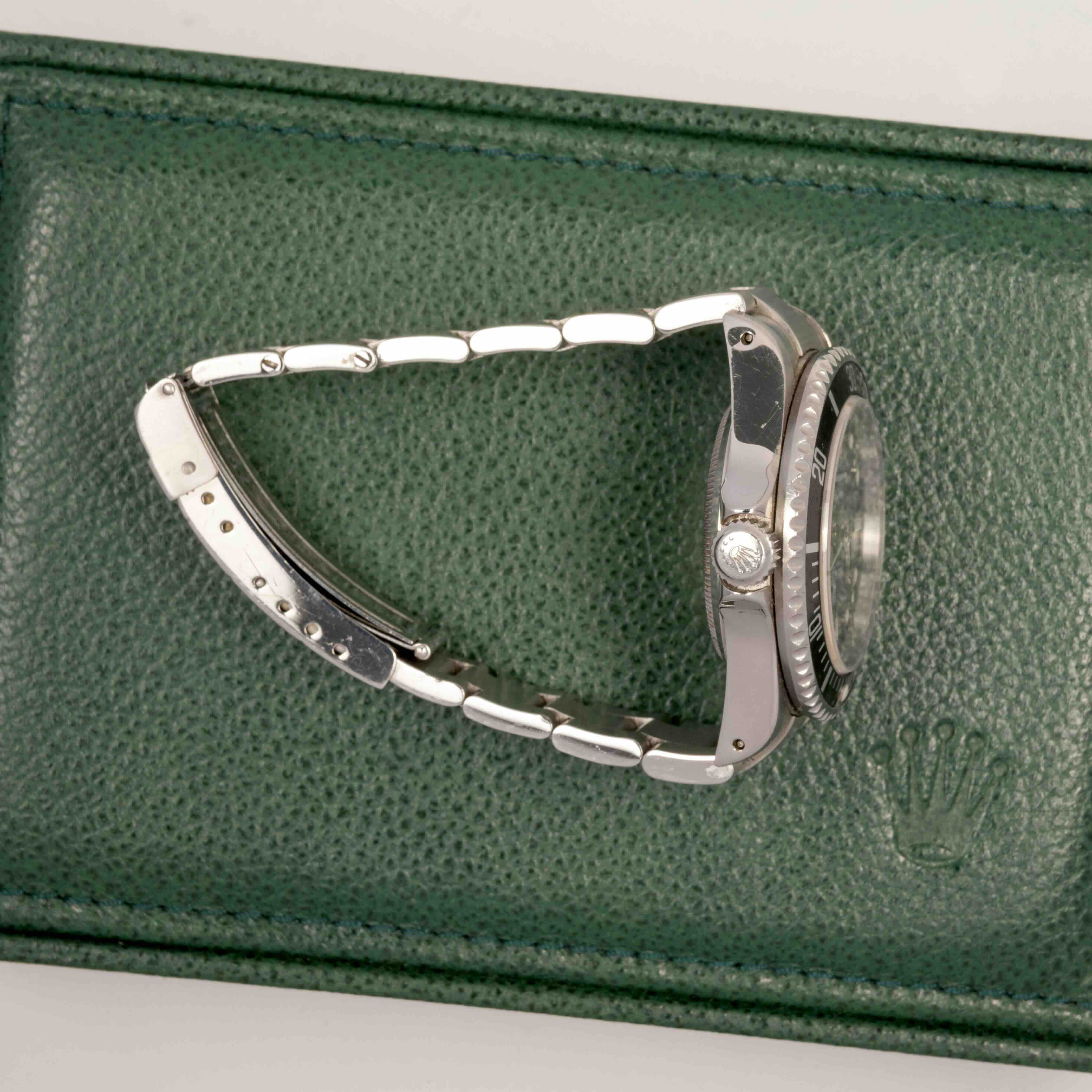 Rolex Sea-Dweller 16600 Thumbnail 2