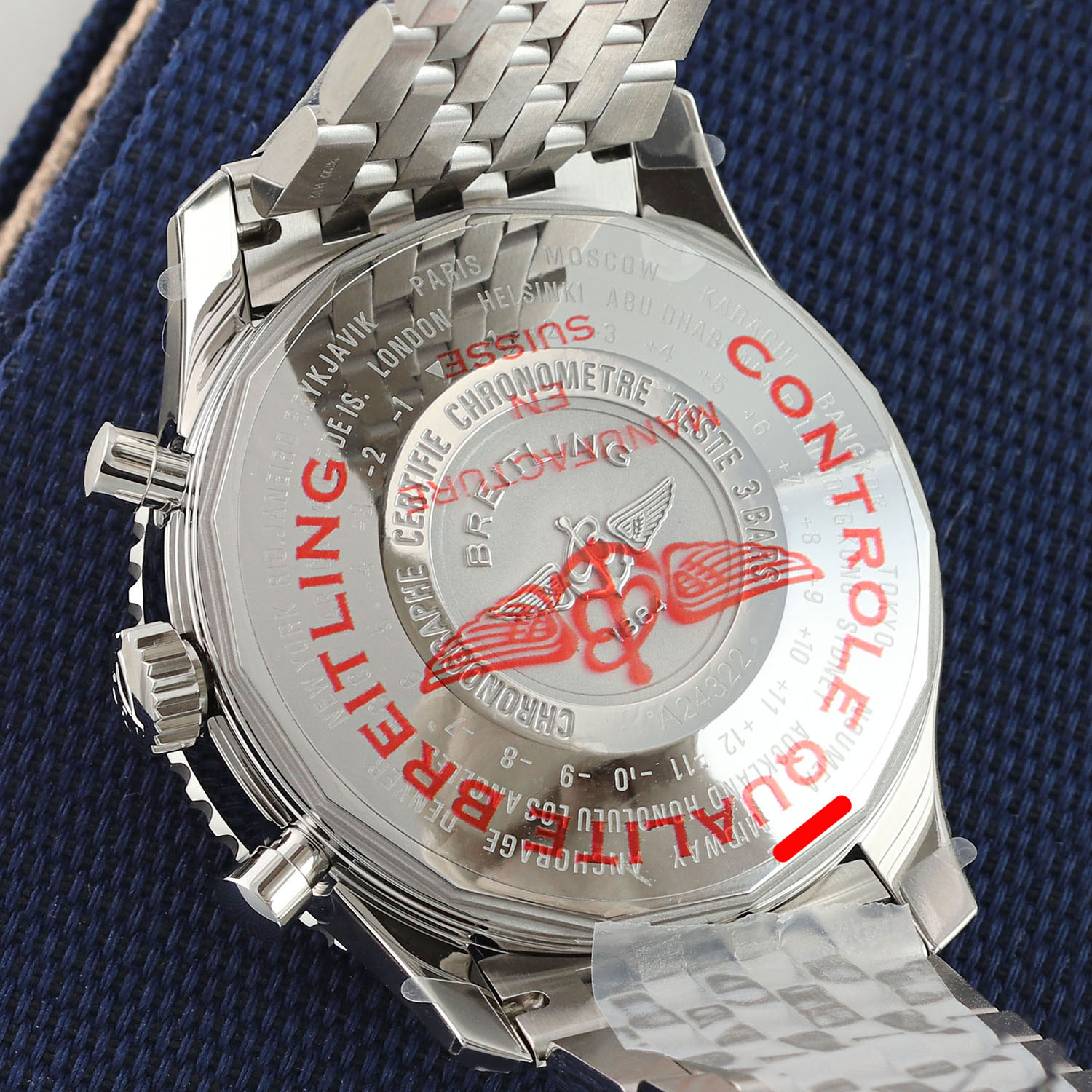 Breitling Navitimer Chronograph GMT 46 A24322 Thumbnail 2