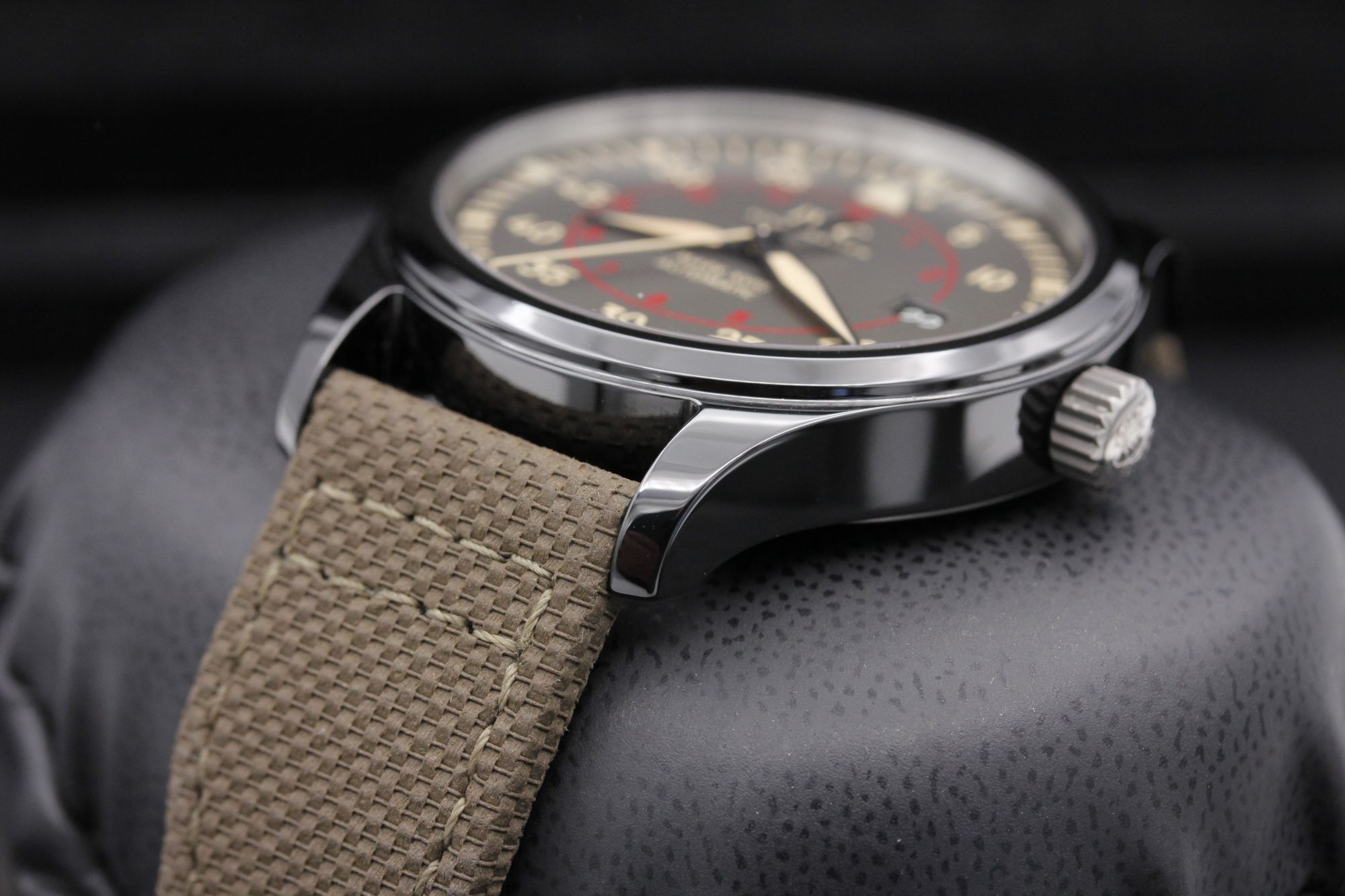 IWC Pilot's Mark XVIII IW324702 Thumbnail 2