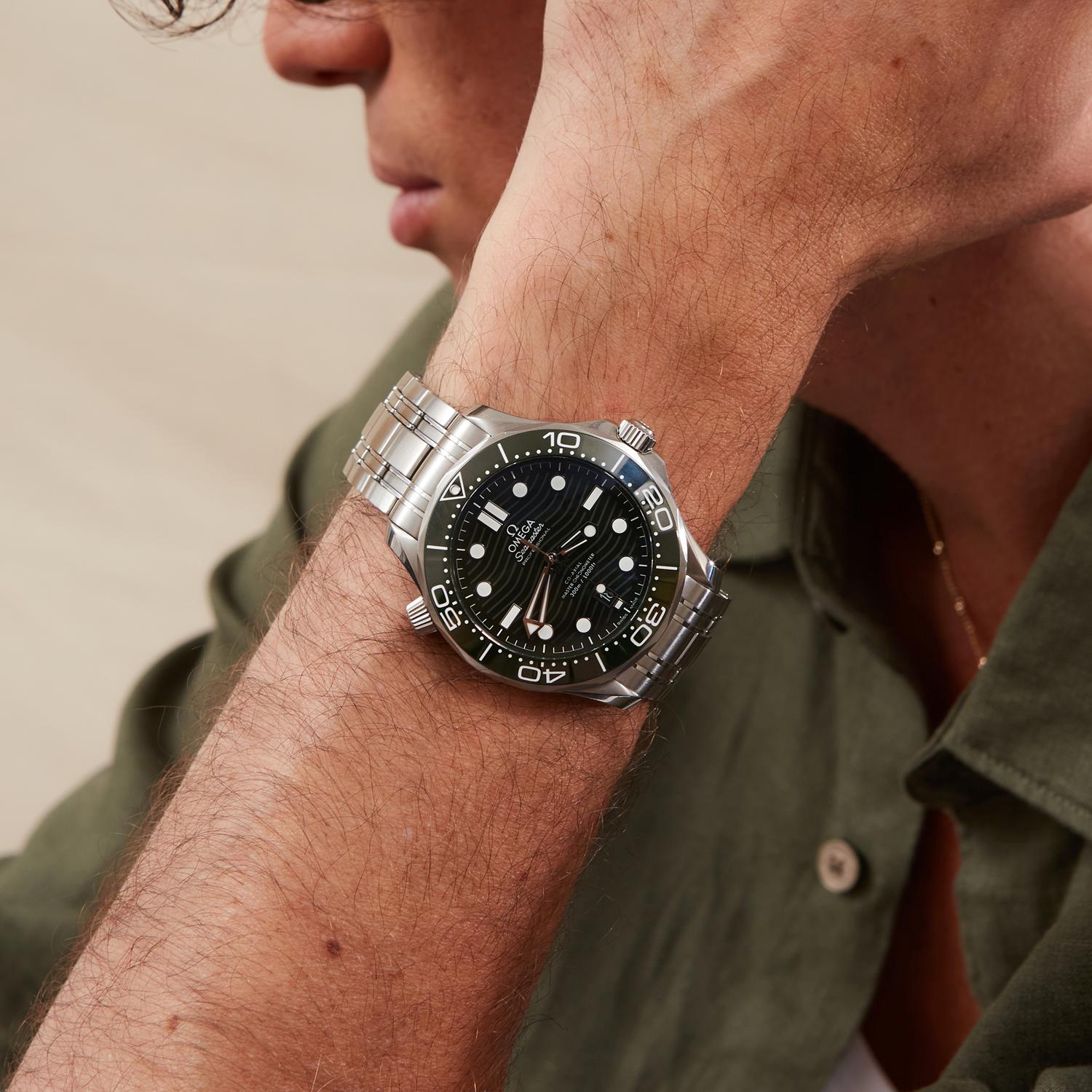 Omega Seamaster Diver 300m 210.30.42.20.10.001 Thumbnail 5