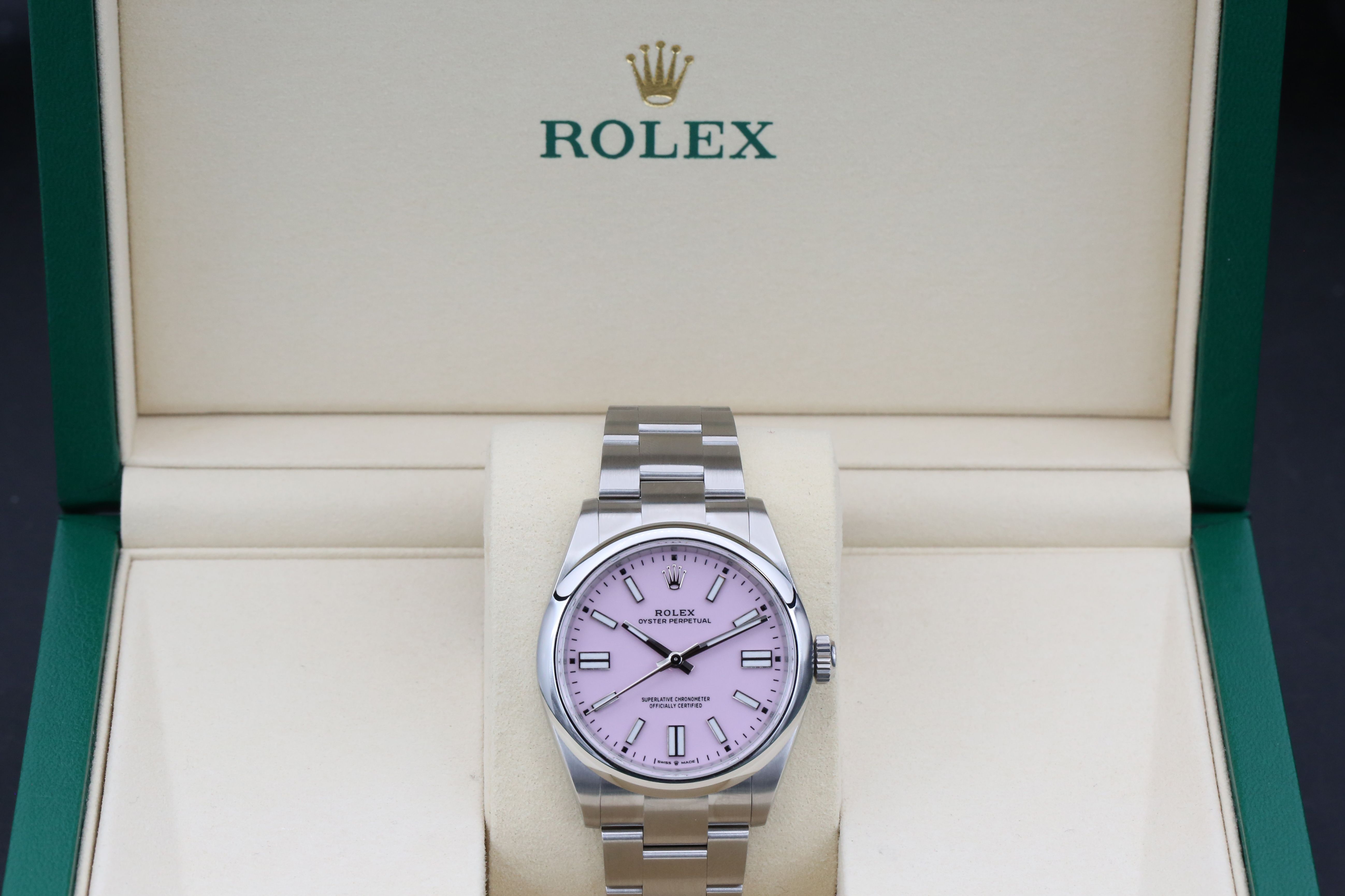 Rolex Oyster Perpetual 41 134300 Thumbnail 4