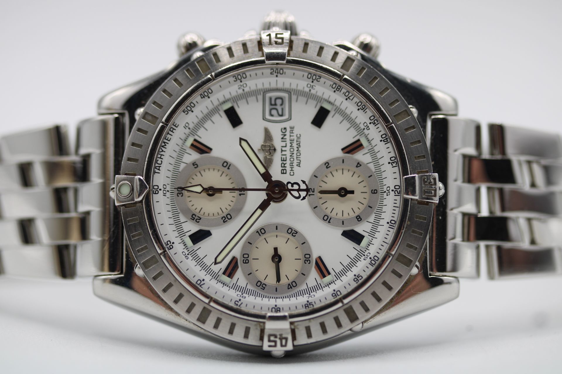 Breitling Chronomat A13352 Thumbnail 5