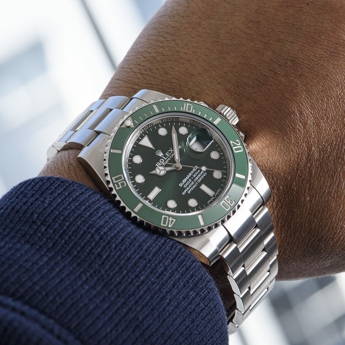 Rolex Submariner Hulk Thumbnail 5