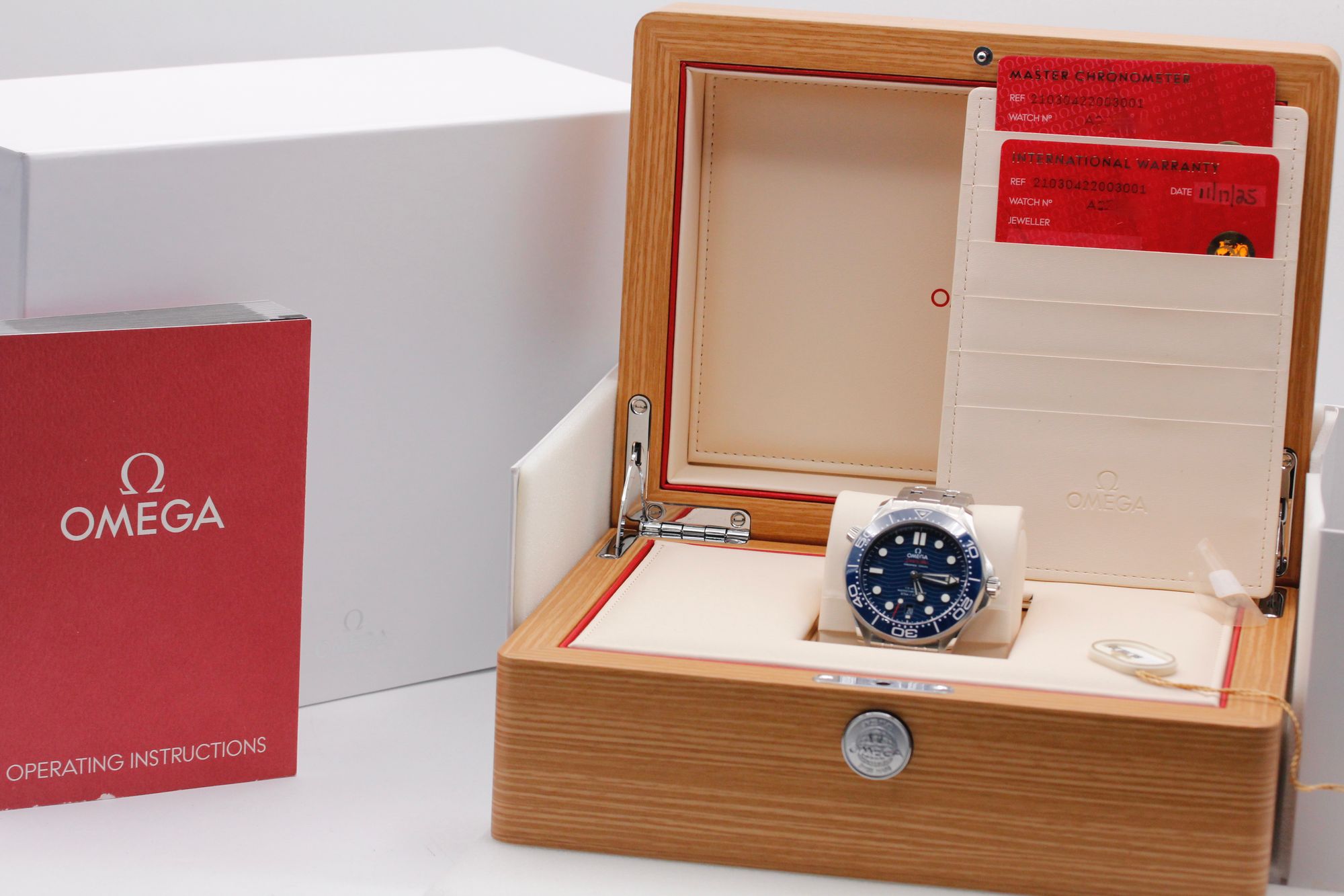 Omega Seamaster Diver 300m 210.30.42.20.03.001 Thumbnail 5