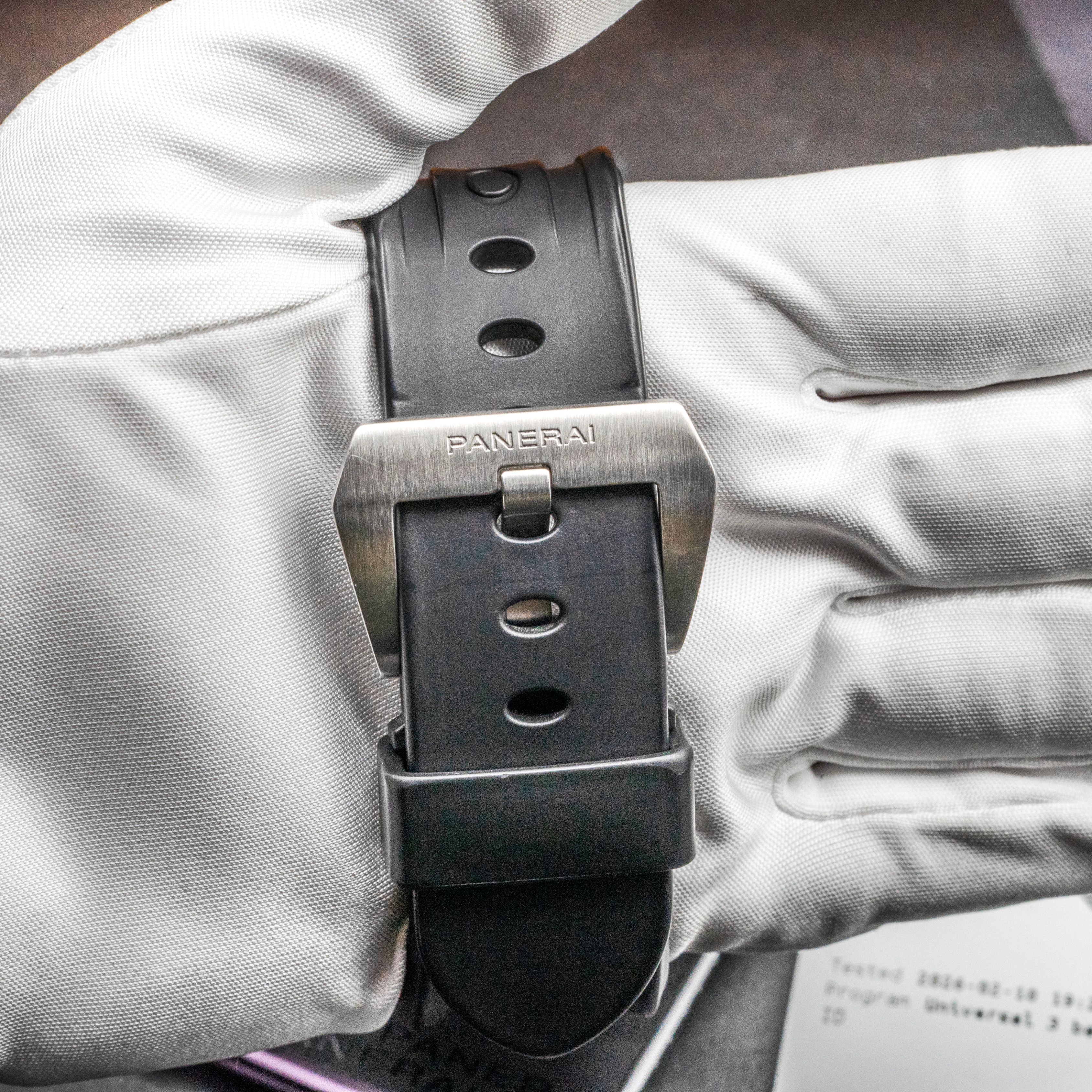 Panerai Luminor Marina PAM00422 Thumbnail 3