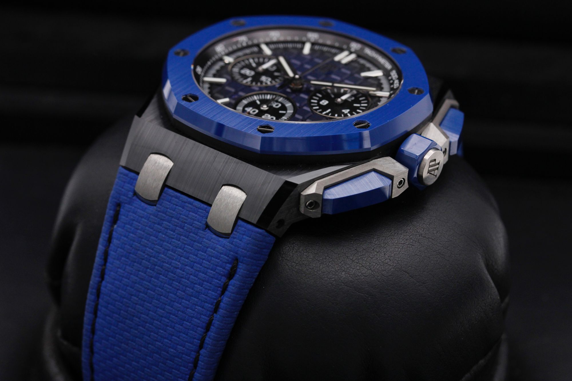 Audemars Piguet Royal Oak Offshore 26420CE.OO.A043VE.01 Thumbnail 2