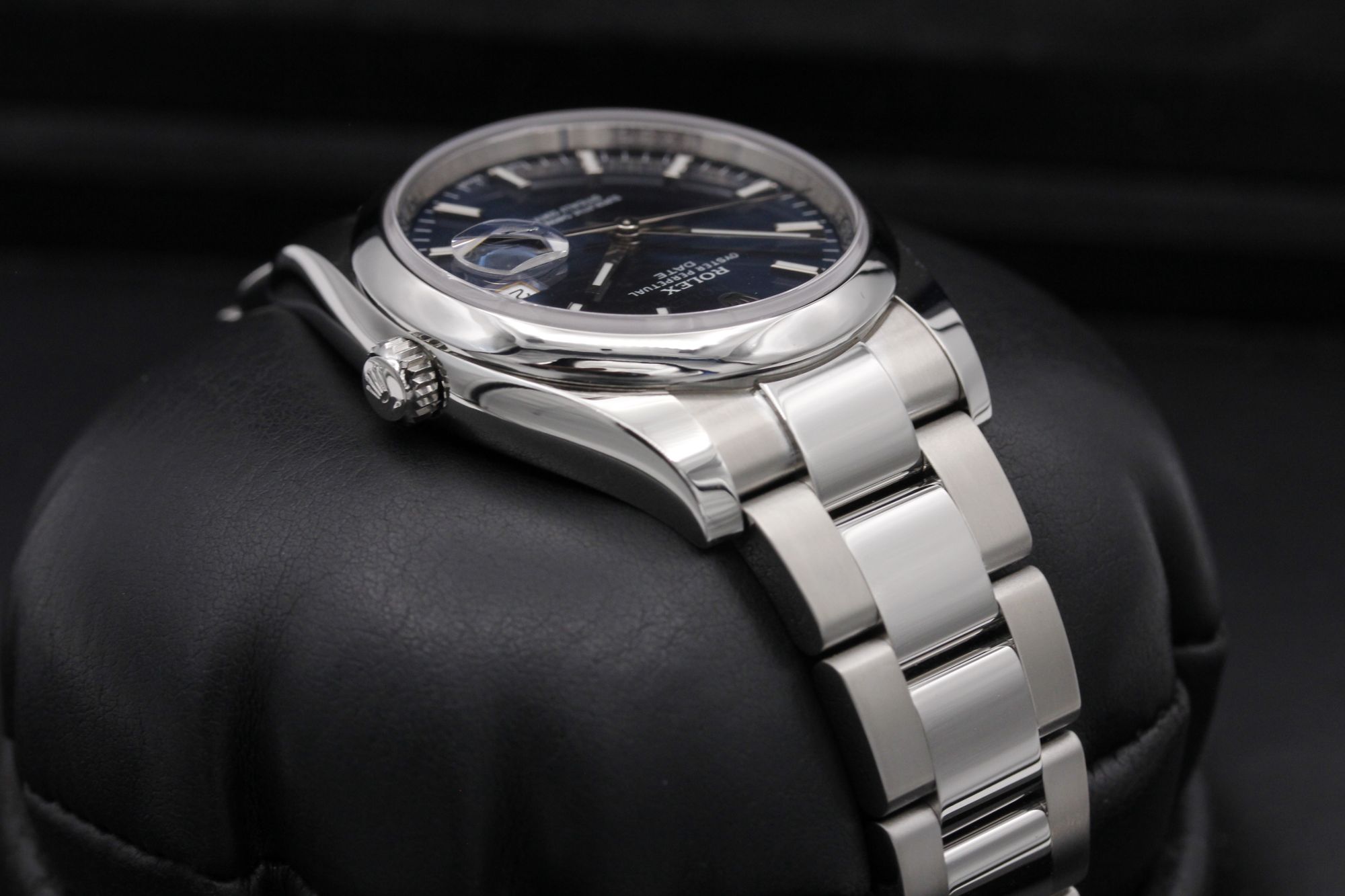 Rolex Oyster Perpetual Date 115200 Thumbnail 4