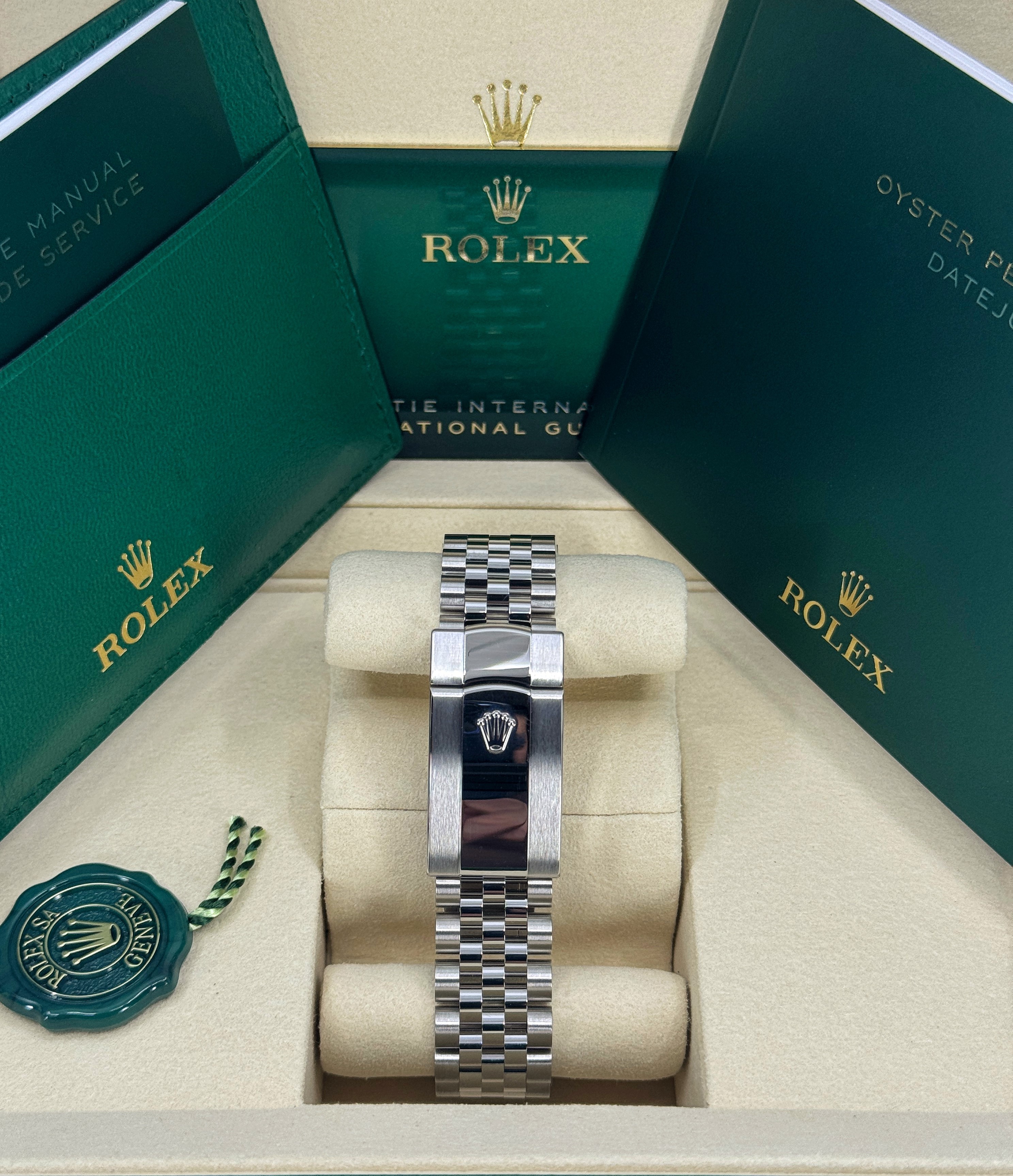 Rolex Datejust 41 126334 Thumbnail 3